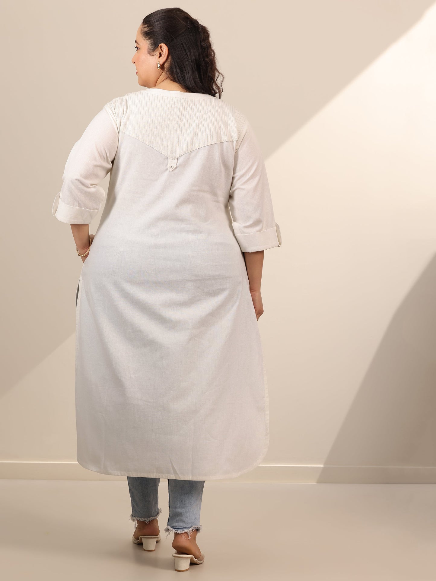 Plus Size White Solid Cotton Blend Straight Kurta