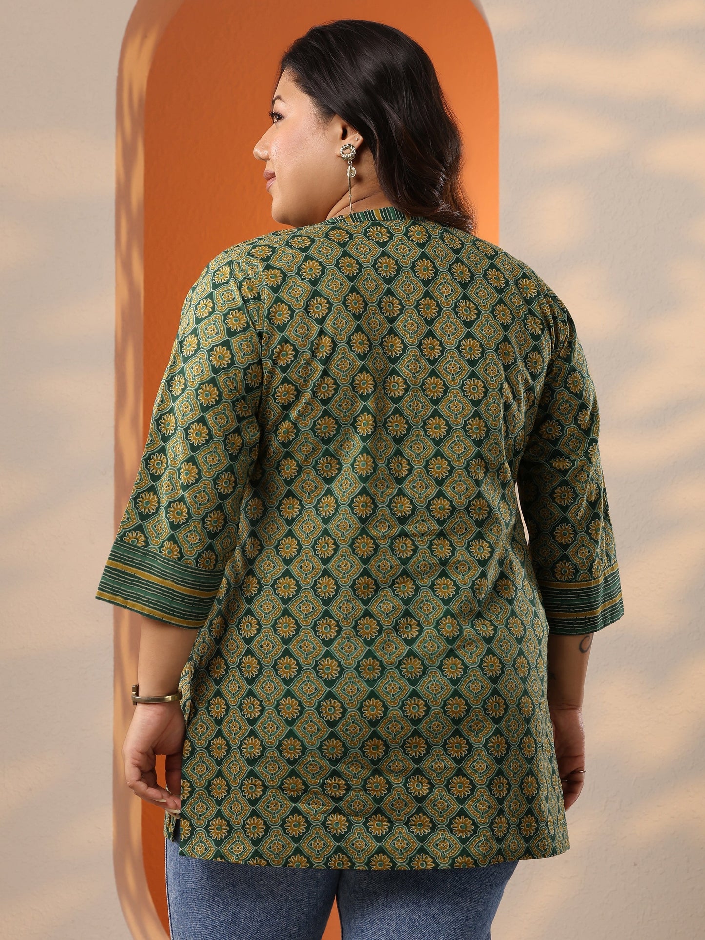Plus Size Green Printed Cotton Straight Short Kurti