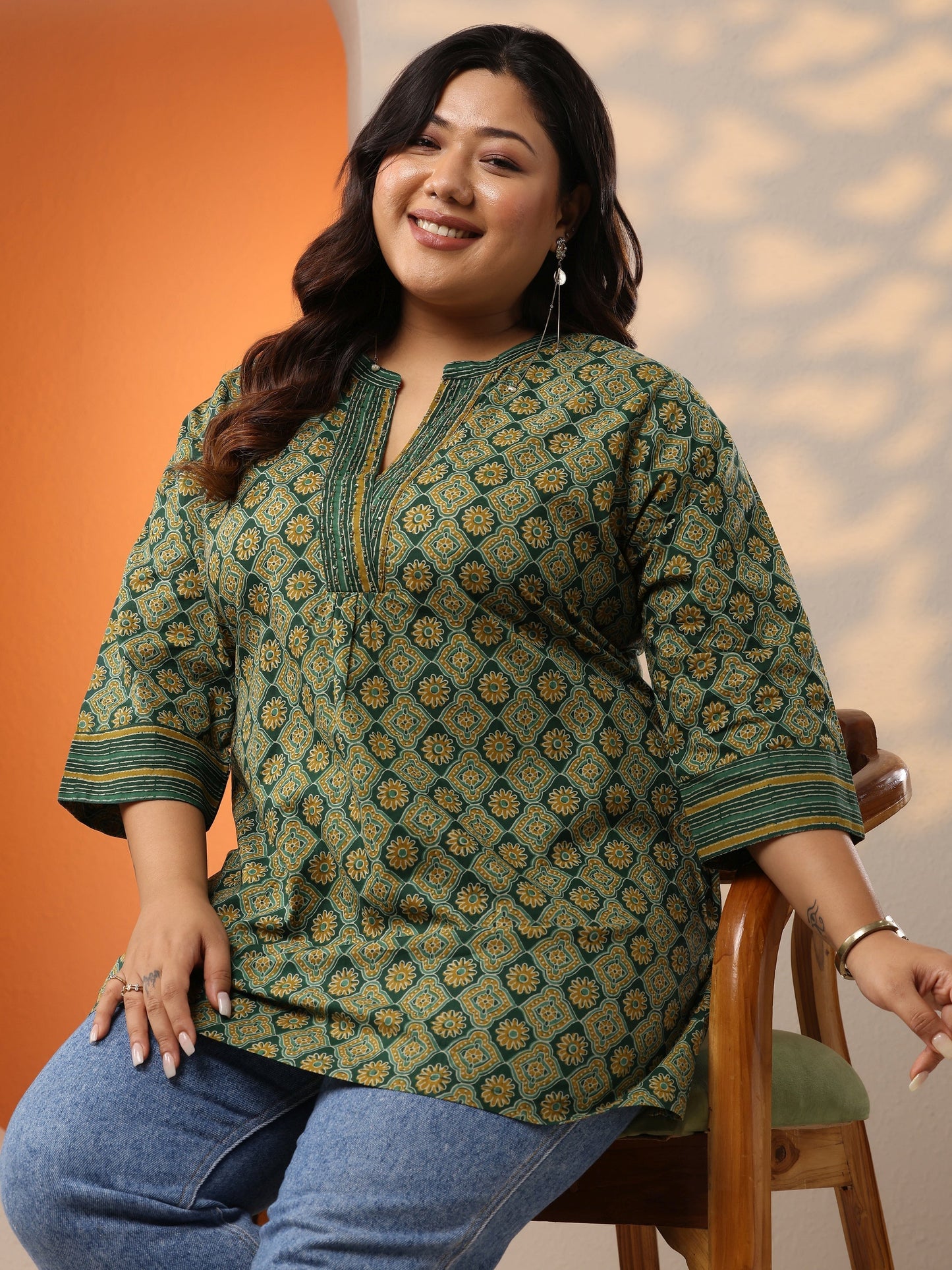 Plus Size Green Printed Cotton Straight Short Kurti