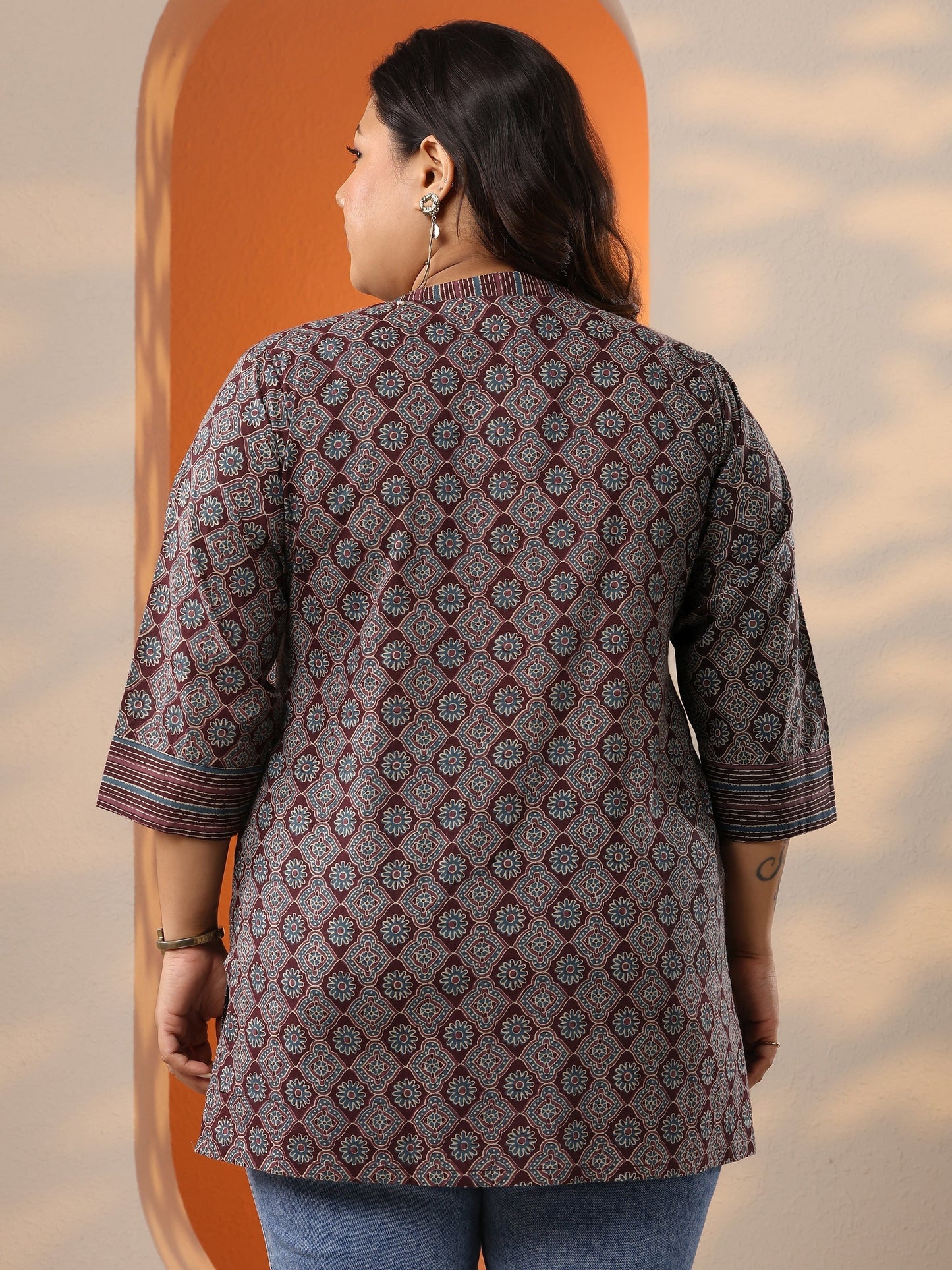 Plus Size Burgundy Printed Cotton Straight Short Kurti