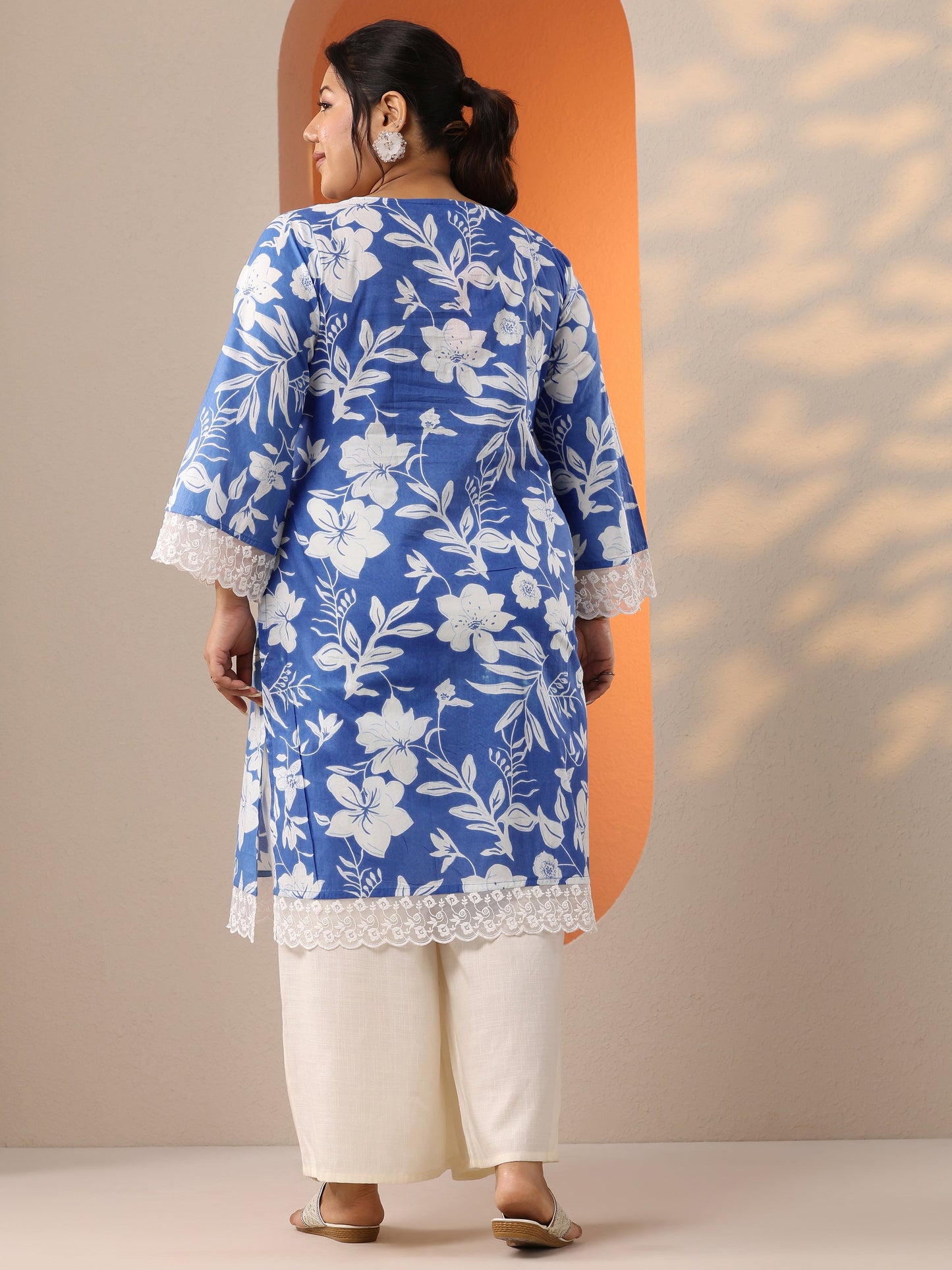Plus Size Blue Embroidered Cotton Straight Kurta