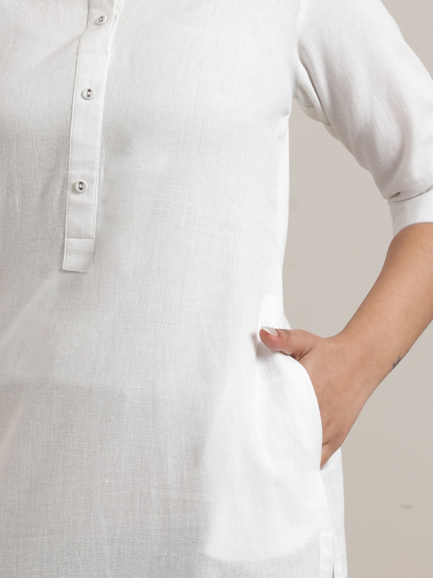 White Solid Cotton Blend Straight Kurta