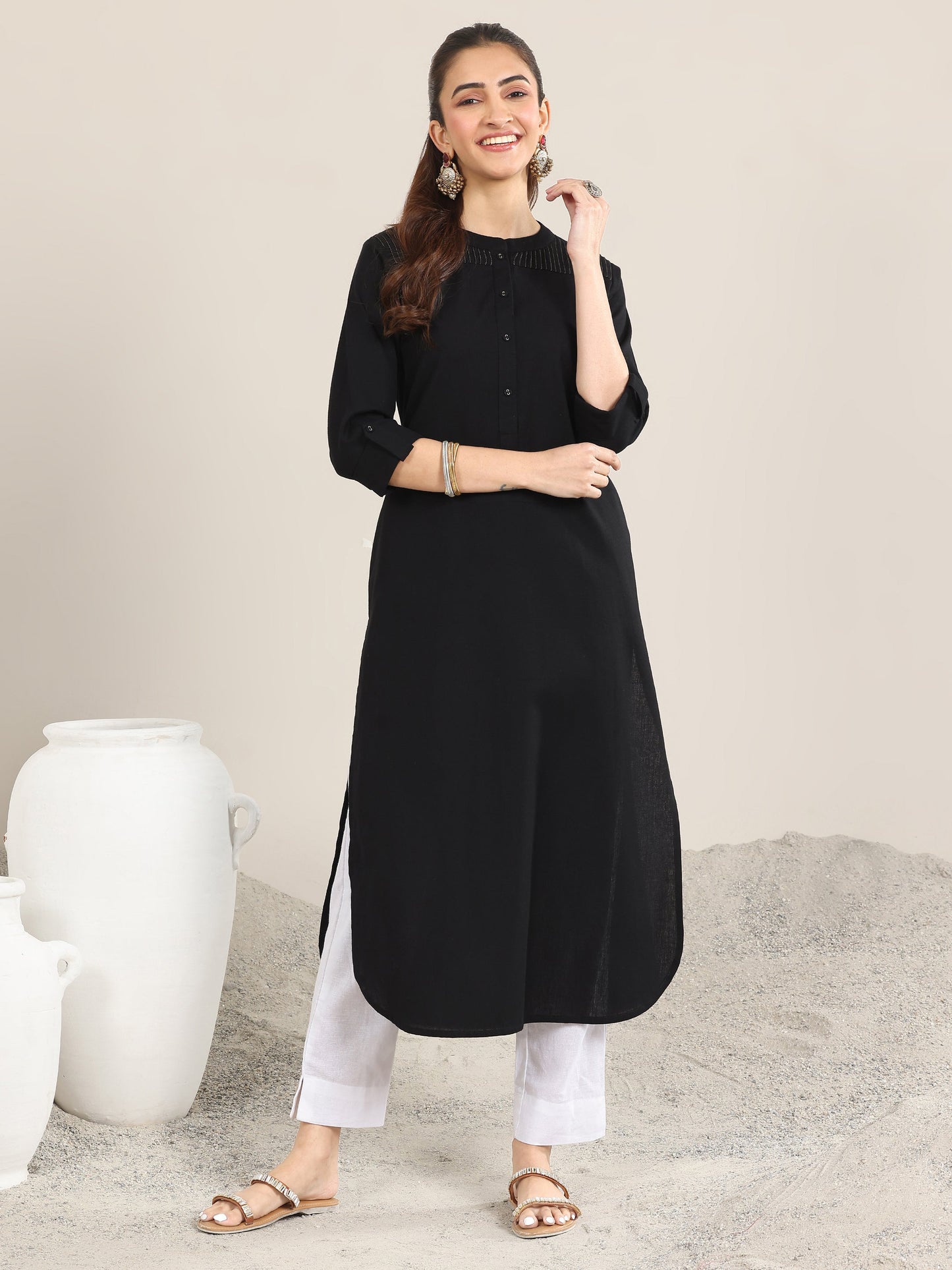 Black Solid Cotton Straight Kurta