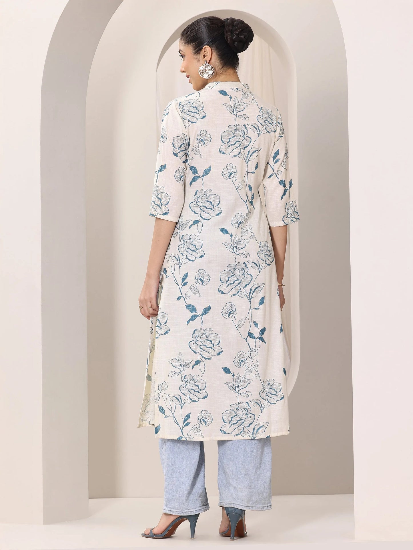 Blue Printed Cotton Blend Straight Kurta