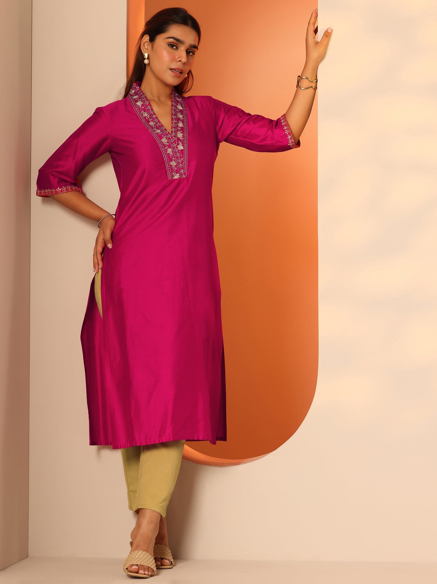 Pink Embellished Silk Blend Straight Kurta