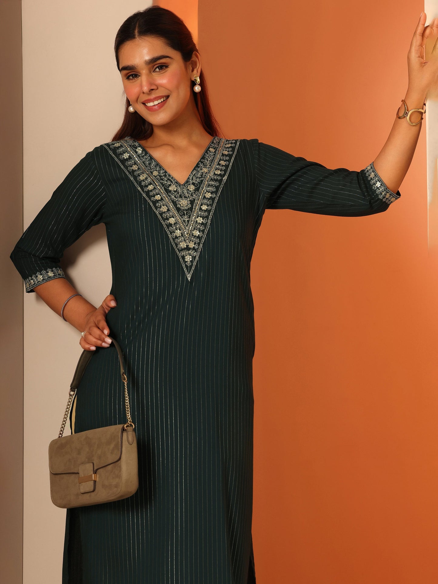 Green Embellished Rayon Straight Kurta