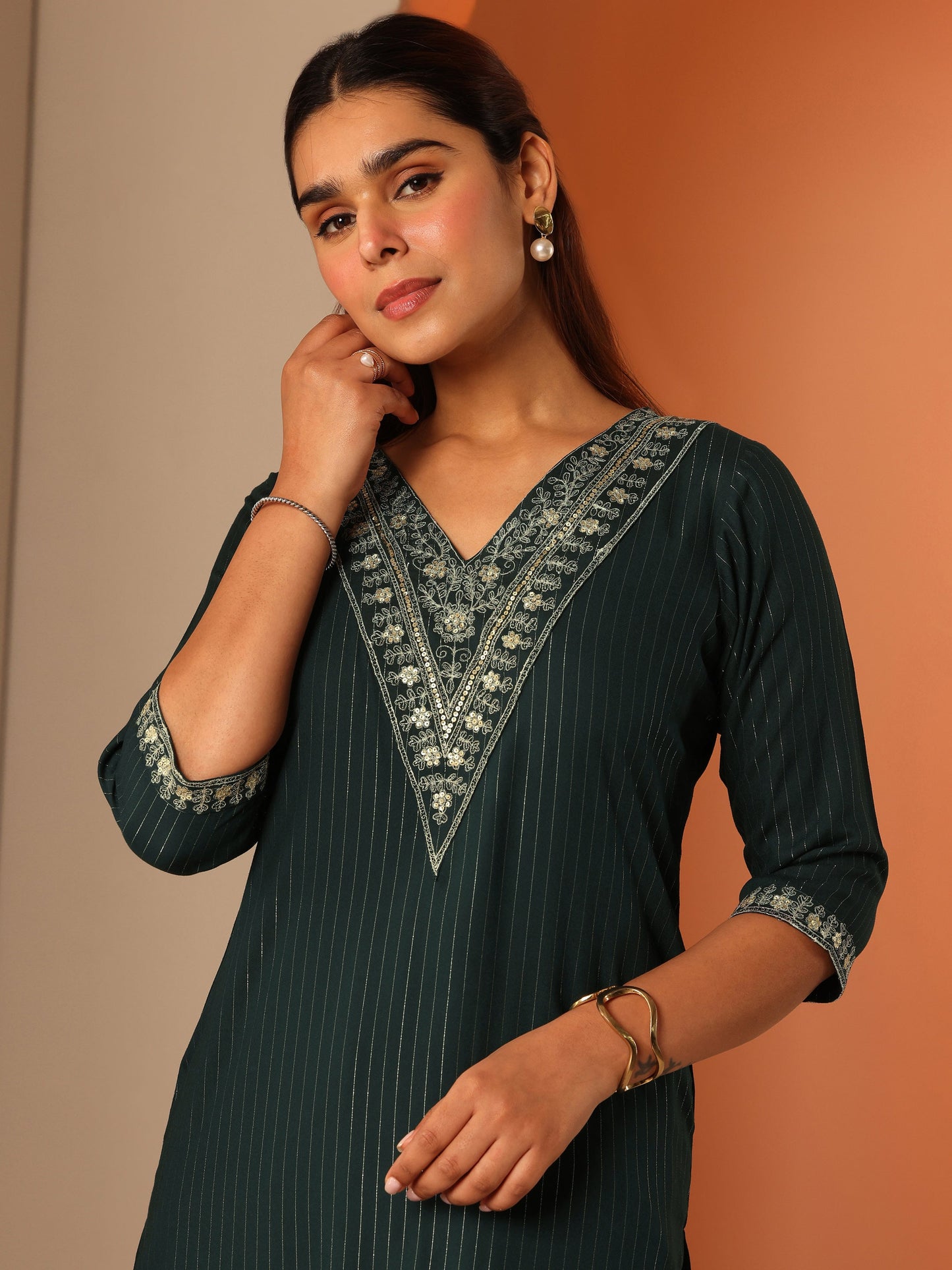 Green Embellished Rayon Straight Kurta