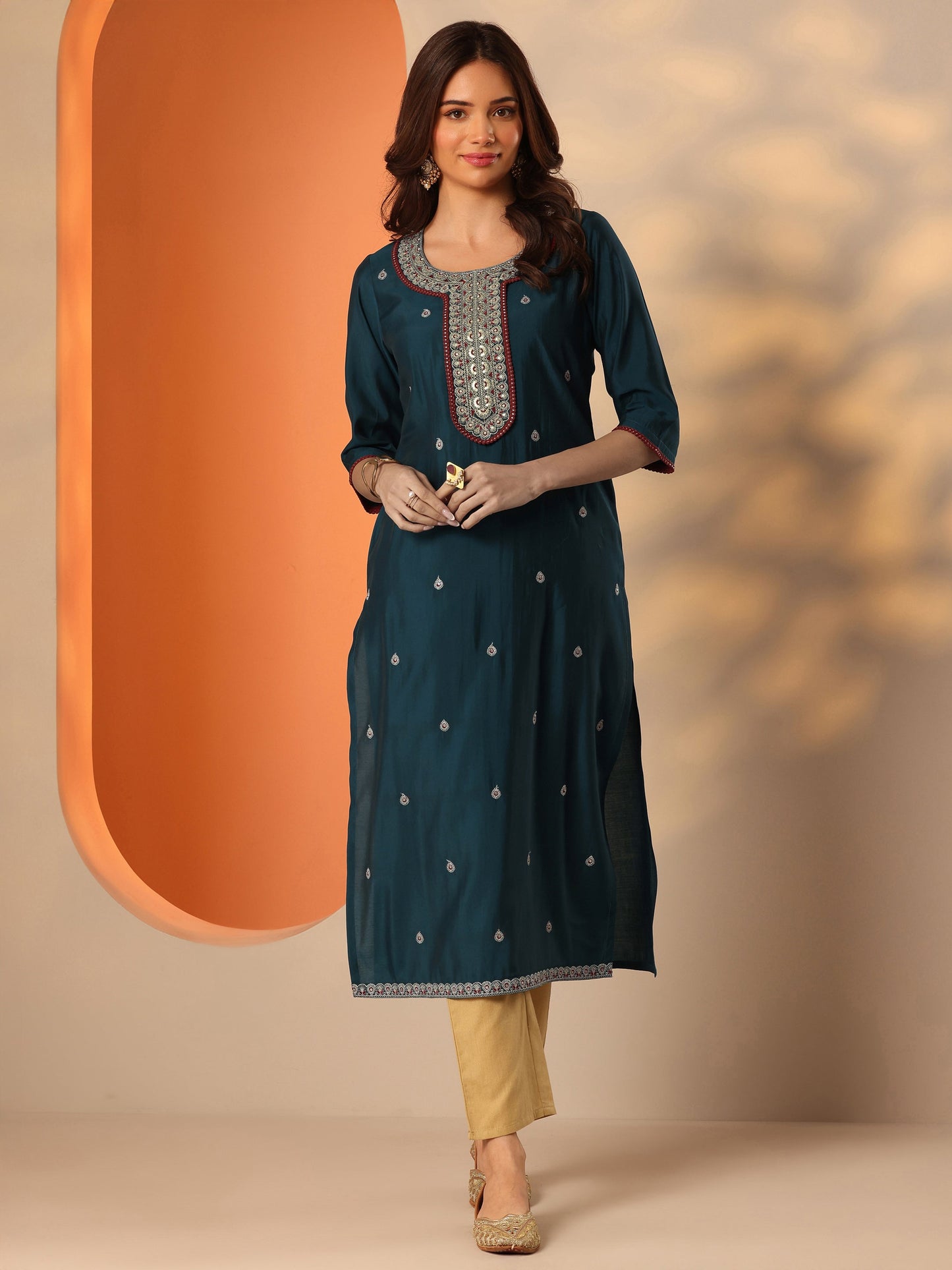 Teal Embroidered Silk Blend Straight Kurta