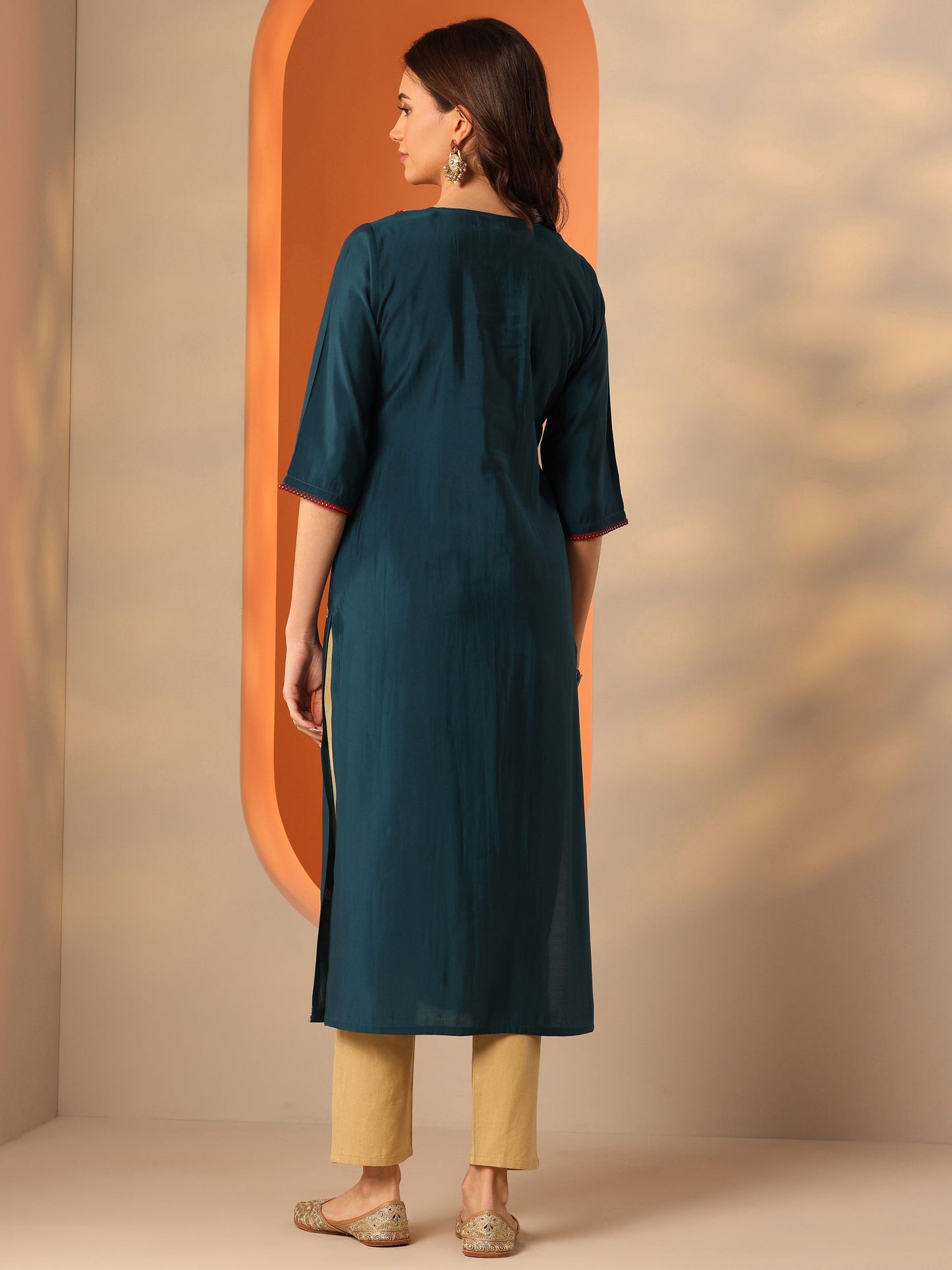 Teal Embroidered Silk Blend Straight Kurta