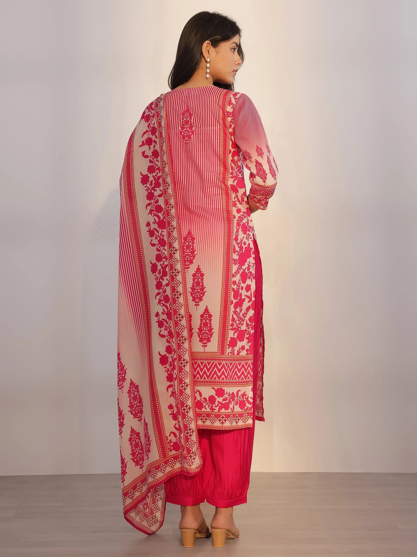 Pink Printed Silk Blend Straight Suit With Dupatta