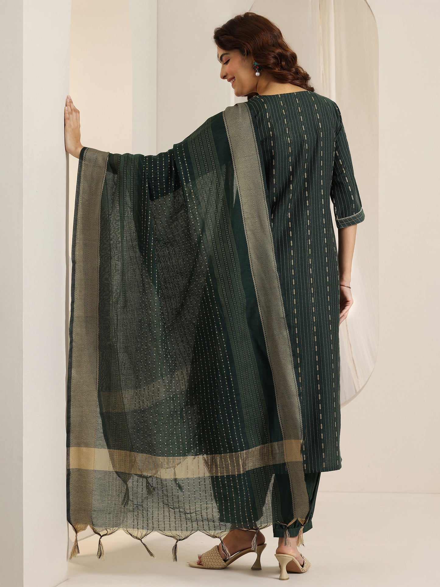 Green Woven Design Cotton Blend Straight Suit Set With Dupatta