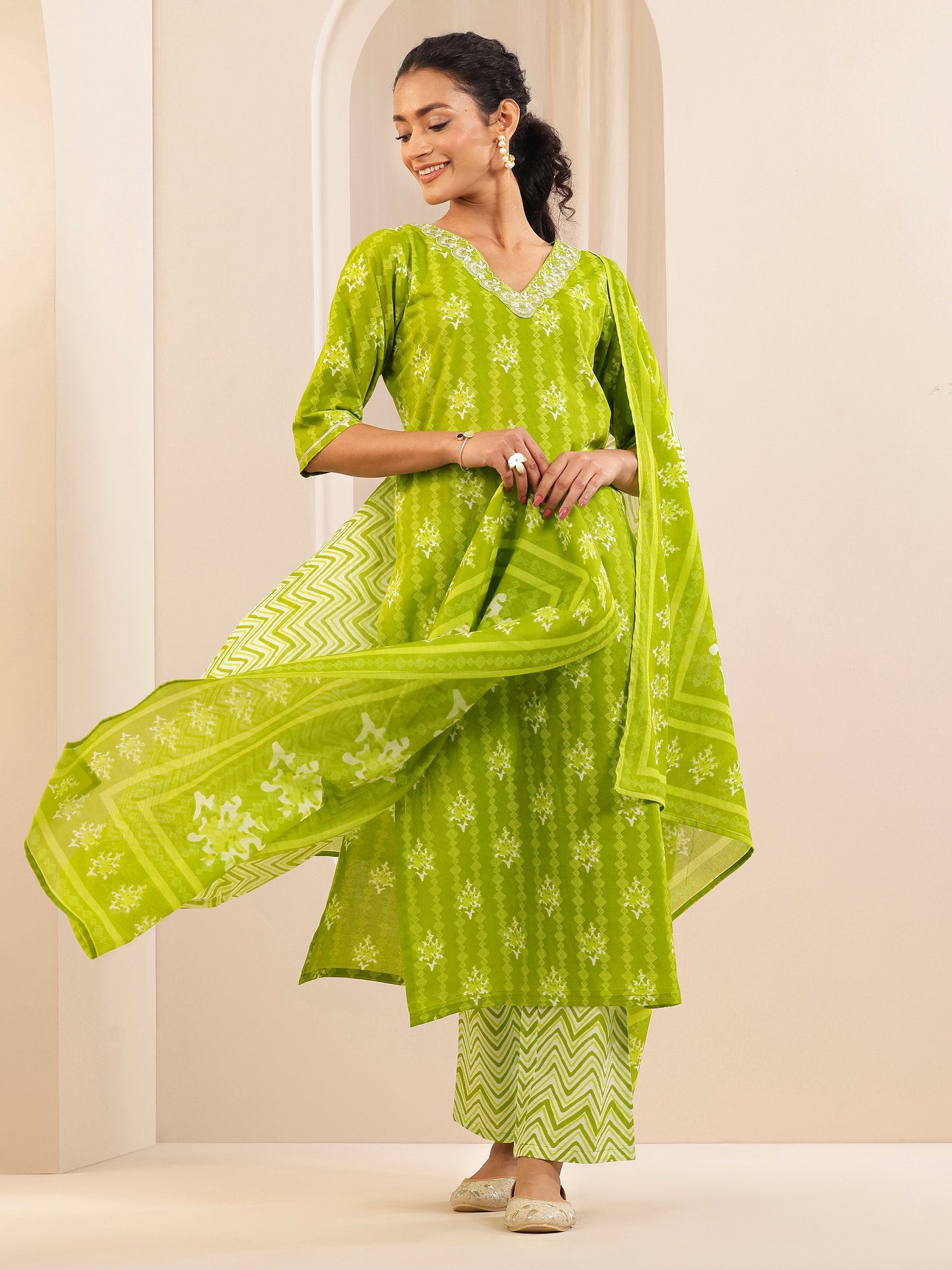 Green Printed Cotton Straight Suit Sets With Dupatta