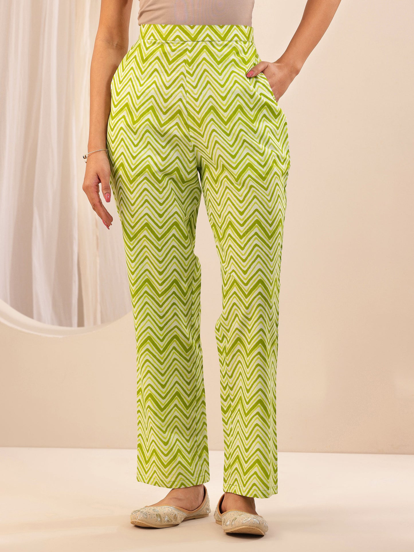 Green Printed Cotton Straight Suit Sets With Dupatta