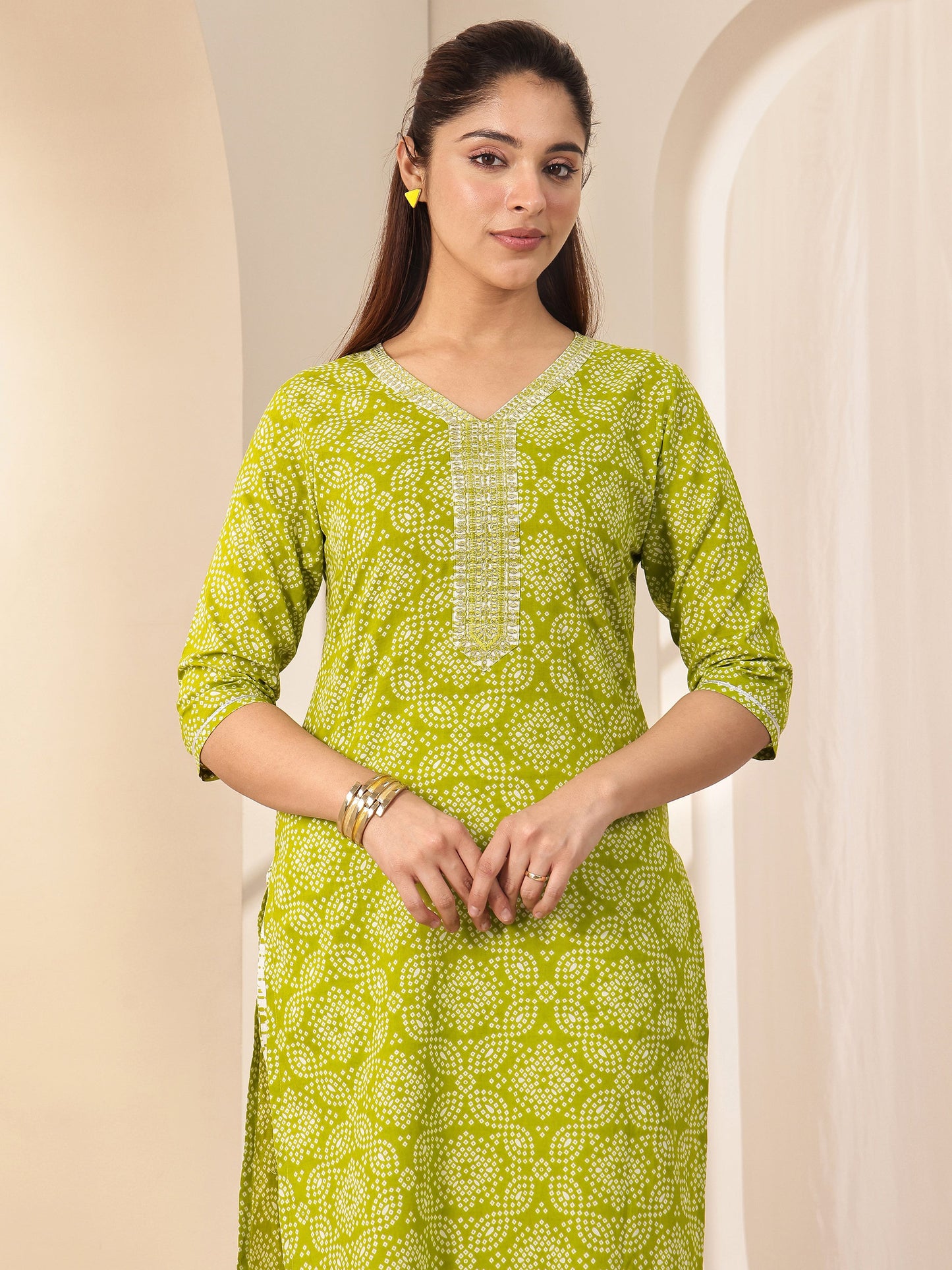 Green Printed Cotton Blend Straight Suit Sets With Dupatta