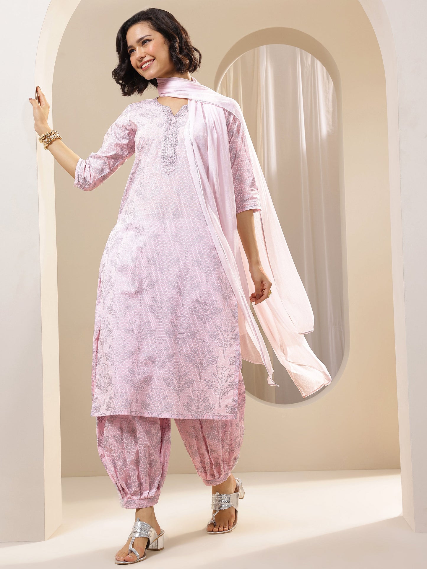 Pink Printed Cotton Straight Suit Sets With Dupatta