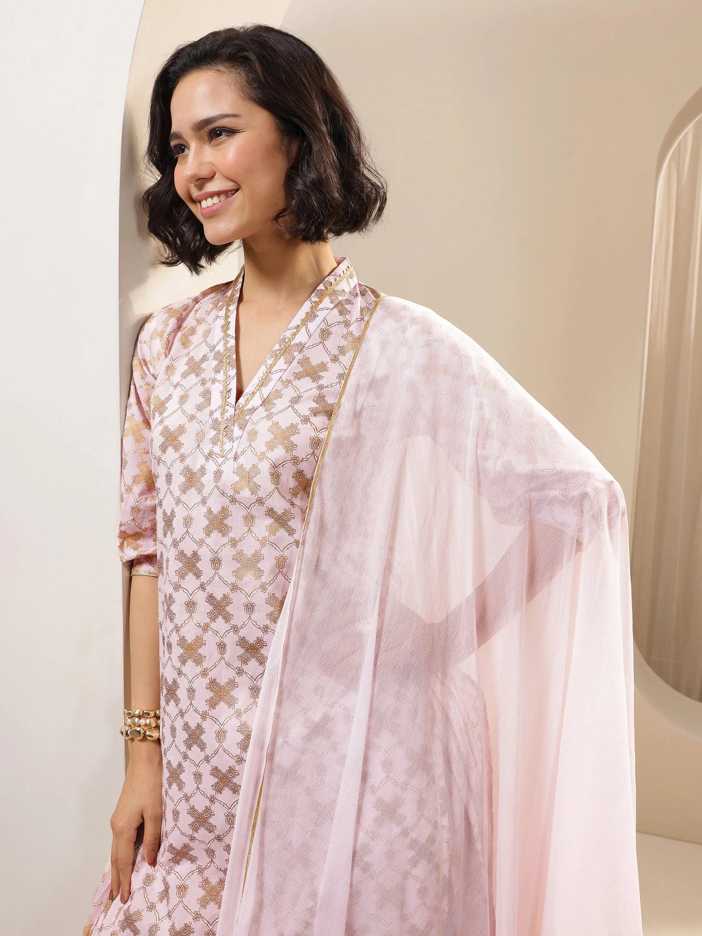 Pink Printed Cotton Straight Suit Sets With Dupatta