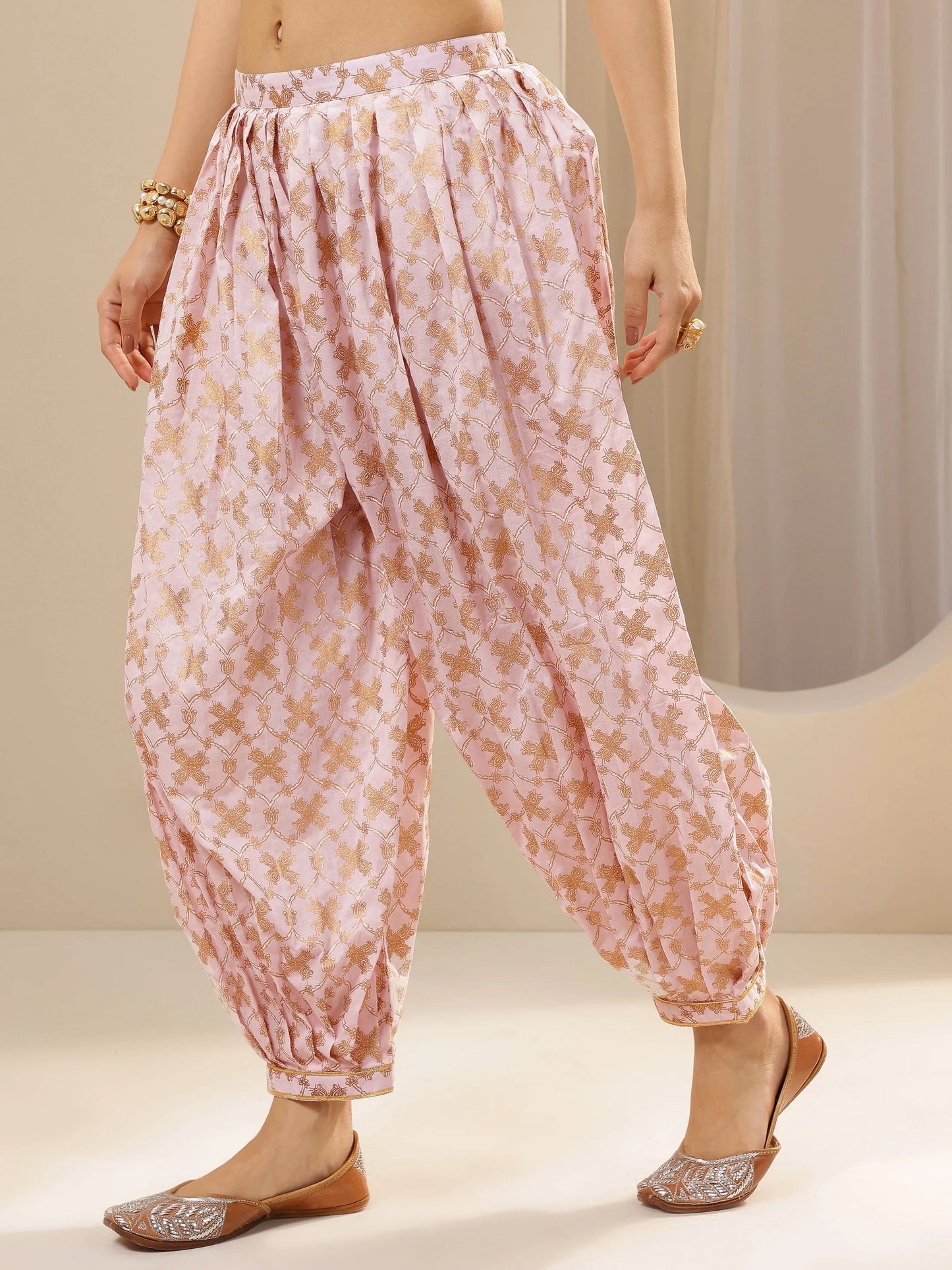 Pink Printed Cotton Straight Suit Sets With Dupatta