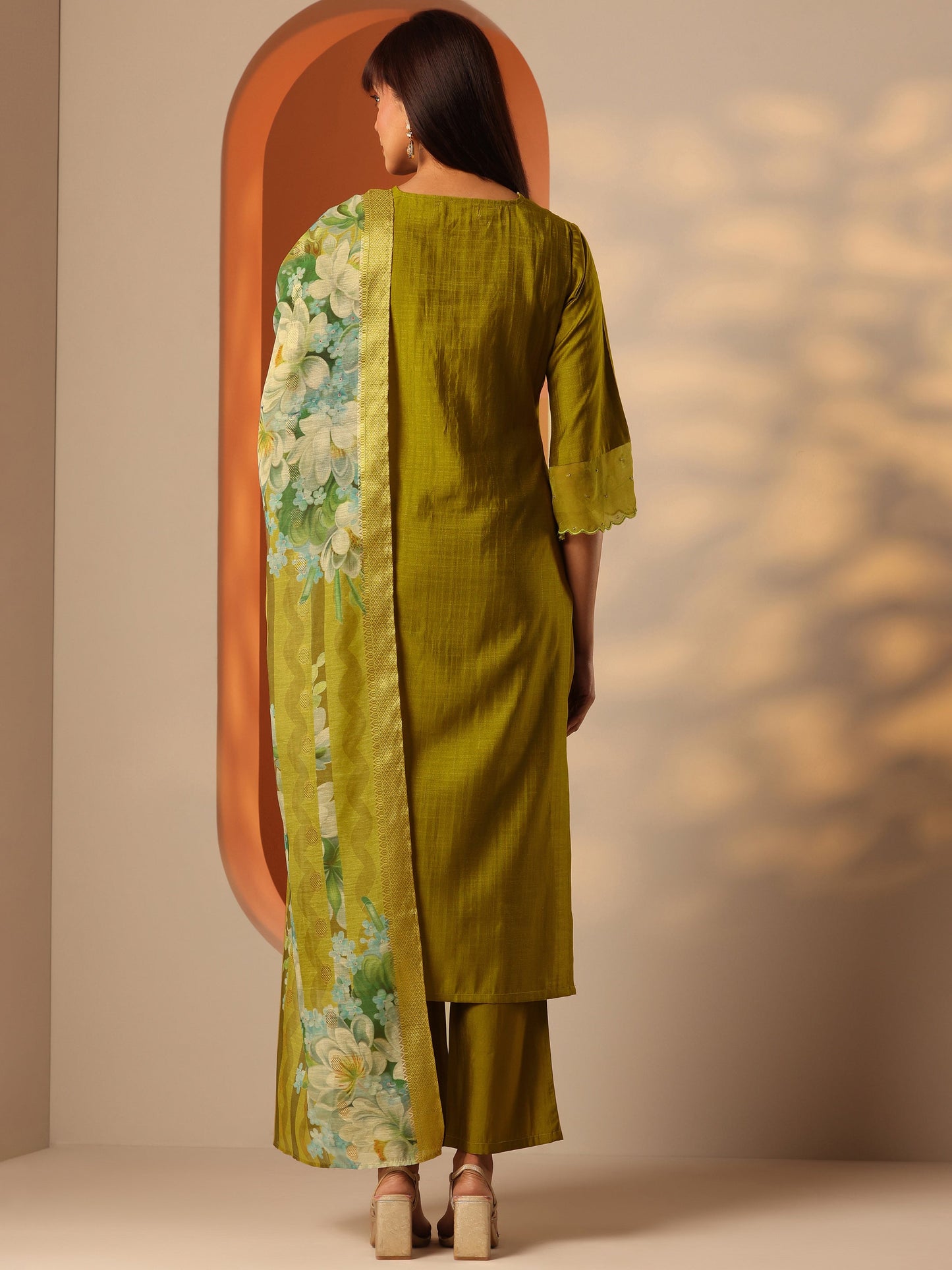 Green Woven Design Silk Blend Straight Suit Set With Dupatta