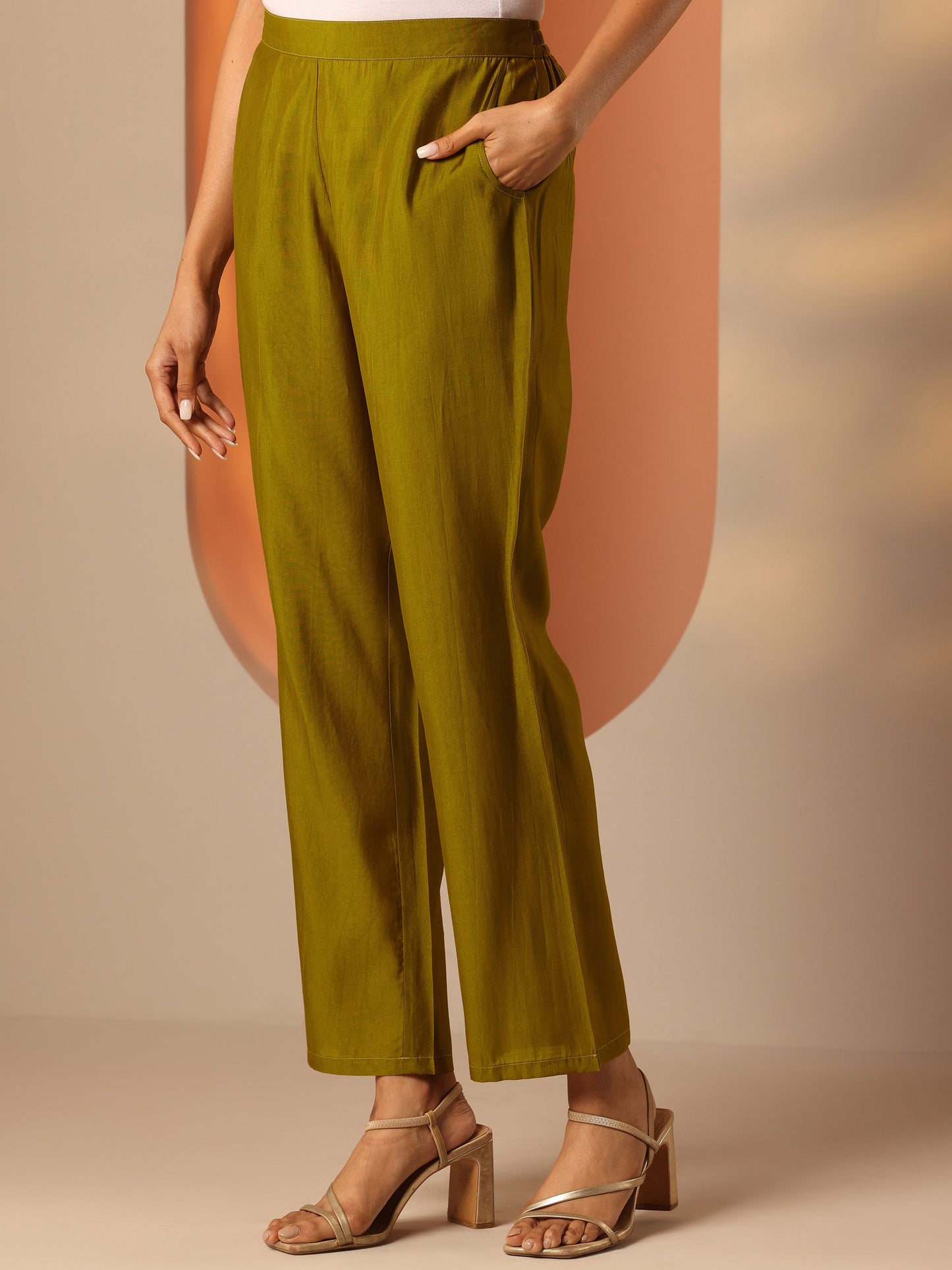 Green Woven Design Silk Blend Straight Suit Set With Dupatta