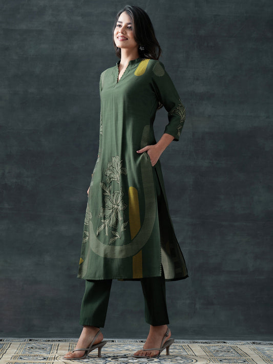 Green Printed Silk Blend Straight Suit Set With Dupatta
