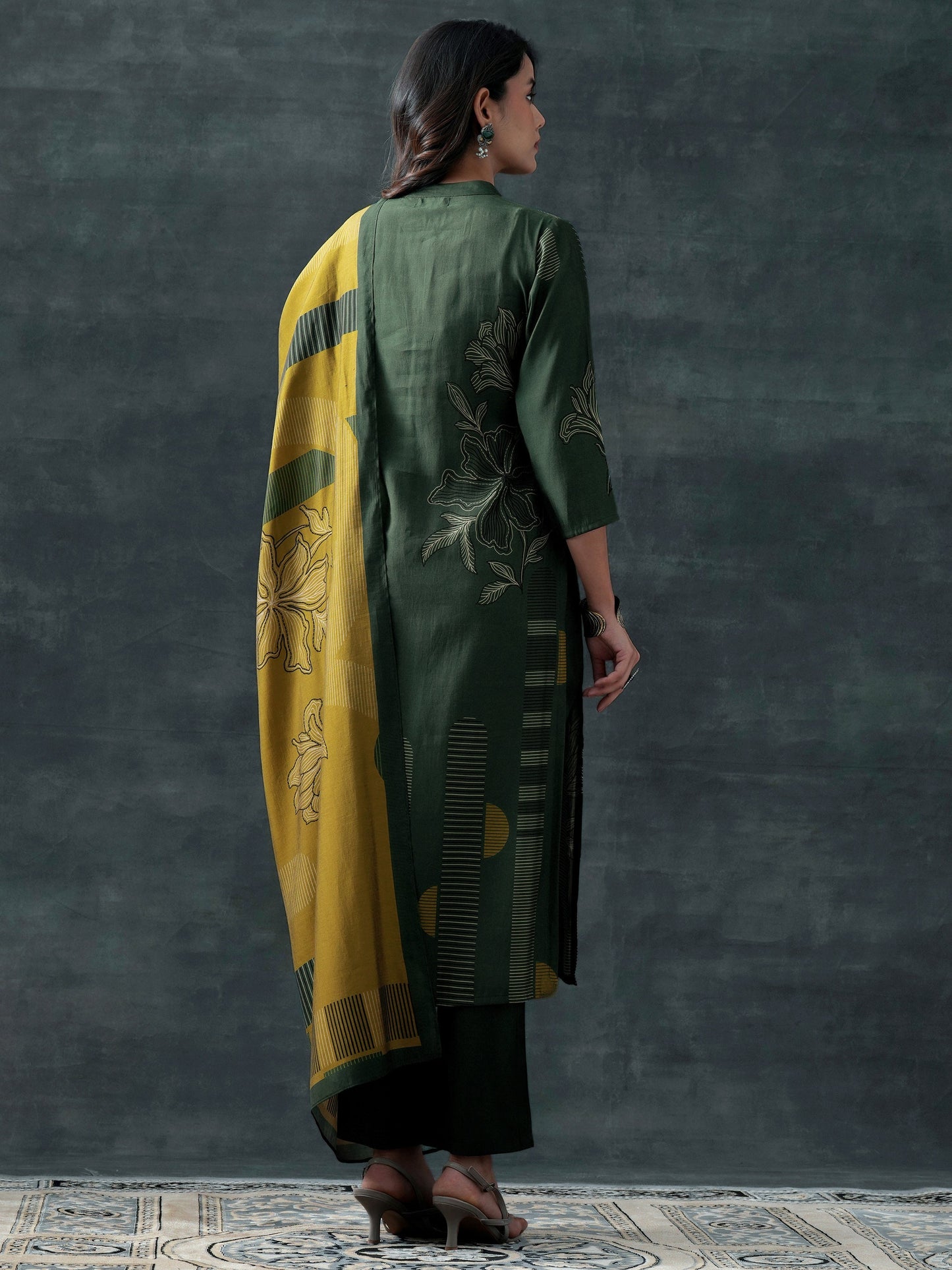 Green Printed Silk Blend Straight Suit Set With Dupatta