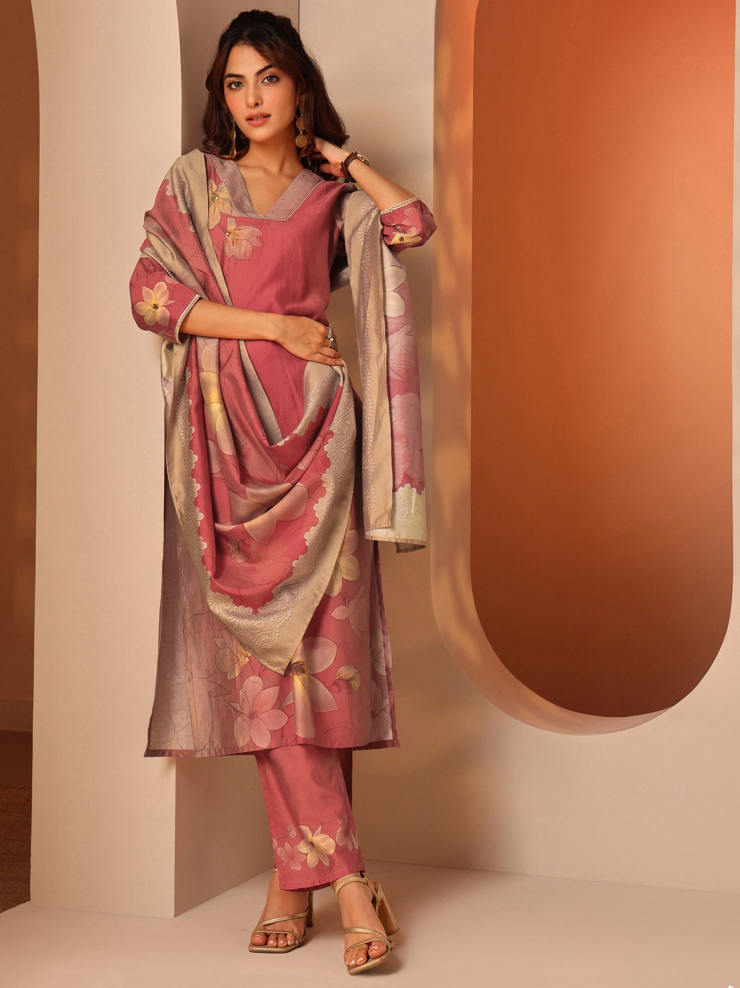 Peach Printed Silk Blend Straight Suit Set With Dupatta