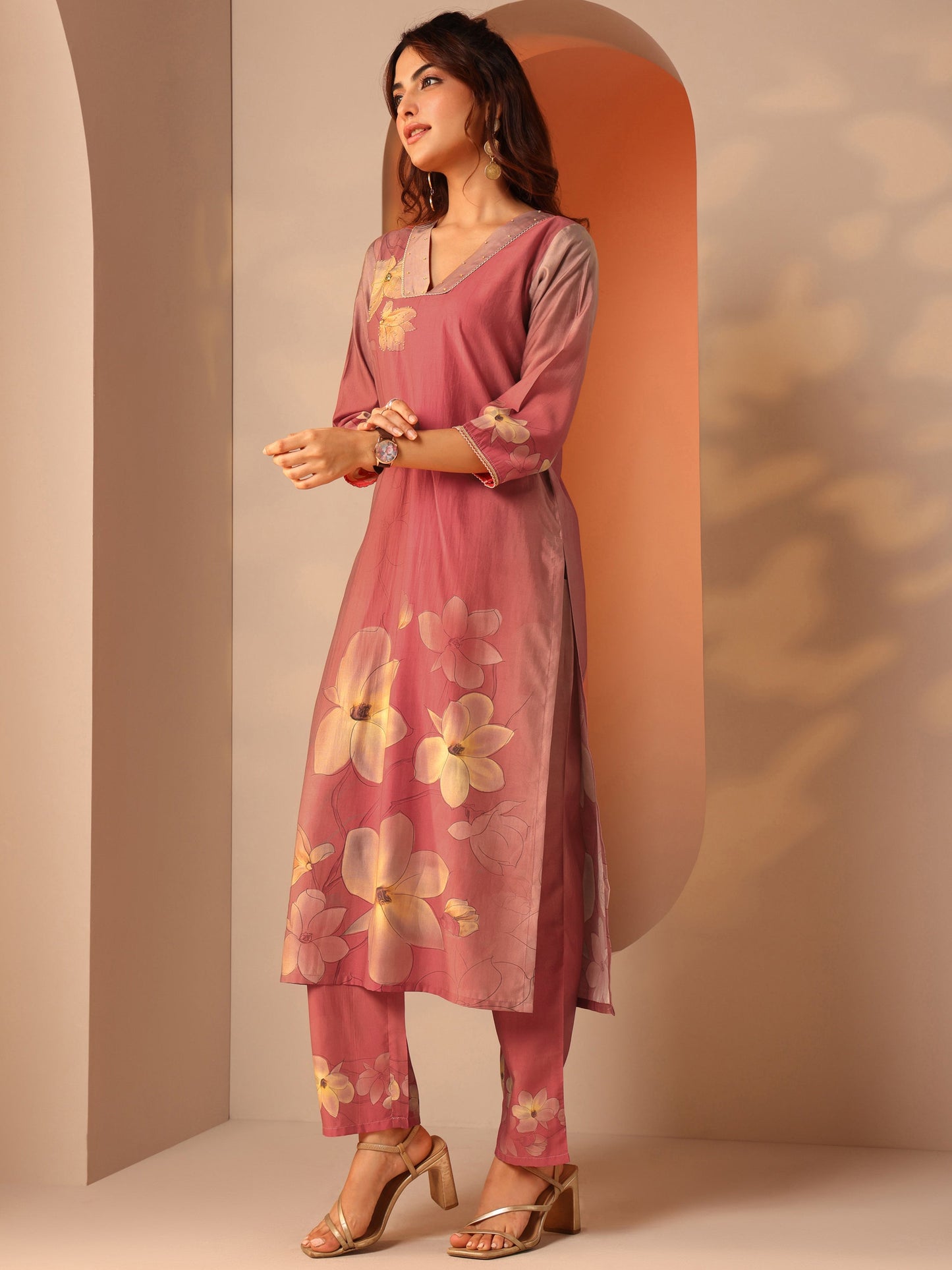 Peach Printed Silk Blend Straight Suit Set With Dupatta