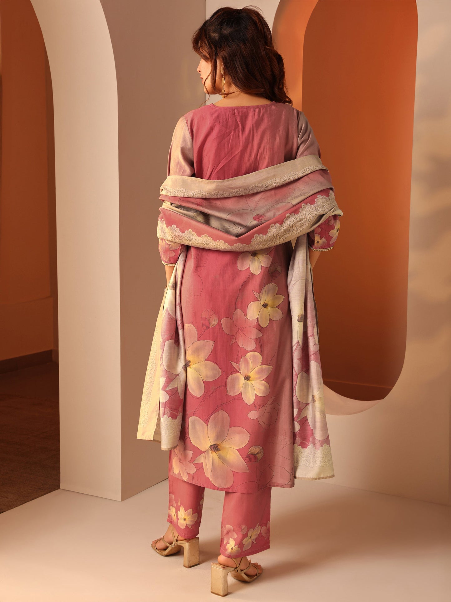 Peach Printed Silk Blend Straight Suit Set With Dupatta