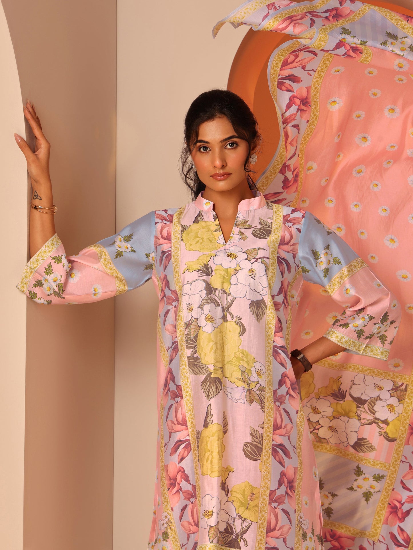 Peach Printed Silk Blend Straight Suit Set With Dupatta