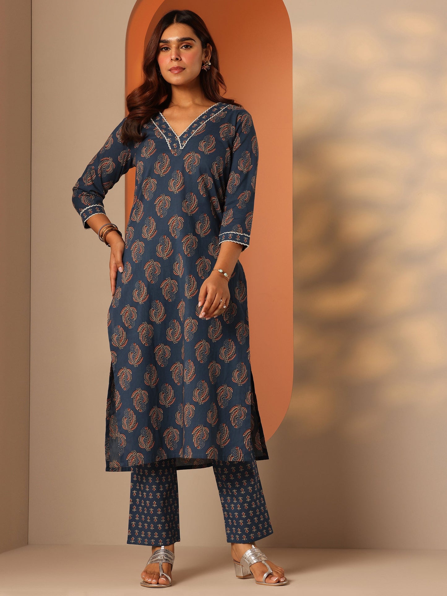 Blue Prnted Cotton Straight Kurta Set