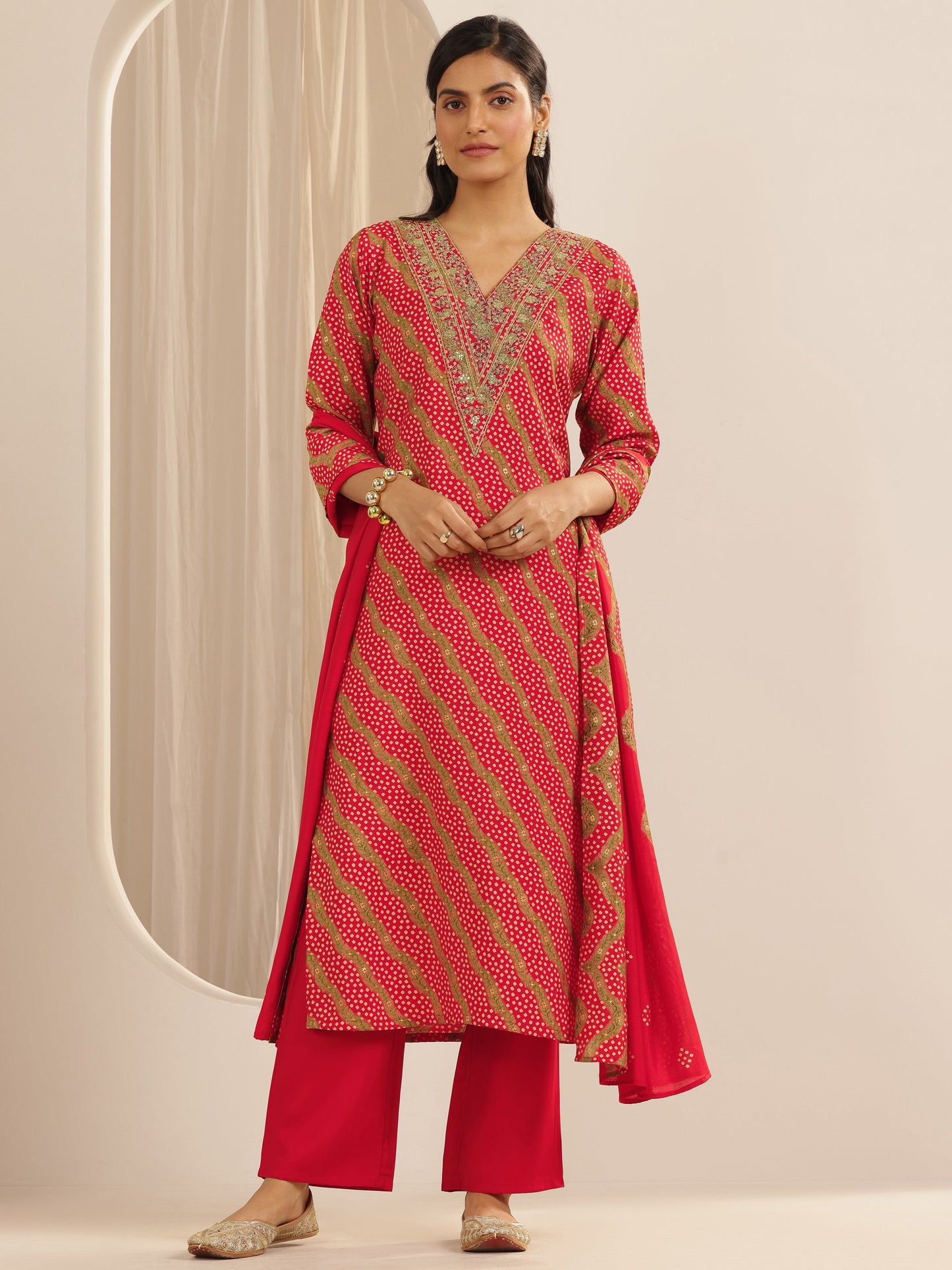 Red Printed Silk Blend Straight Suit Set With Dupatta