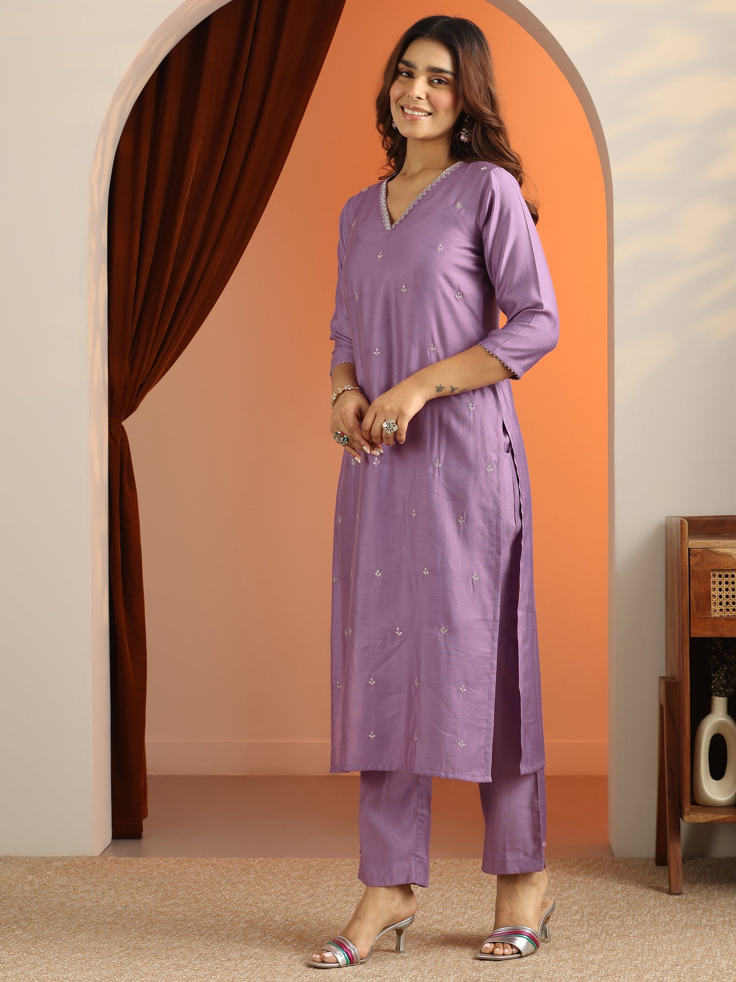 Mauve Embroidered Silk Blend Straight Suit Set With Dupatta