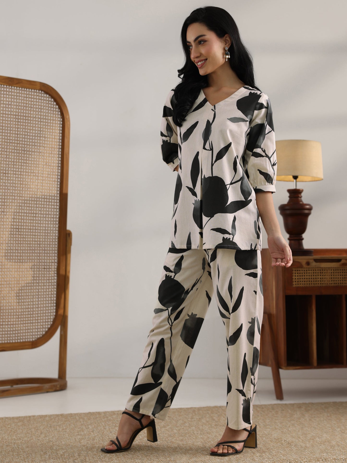 Off White Printed Cotton Straight Co-Ord Sets