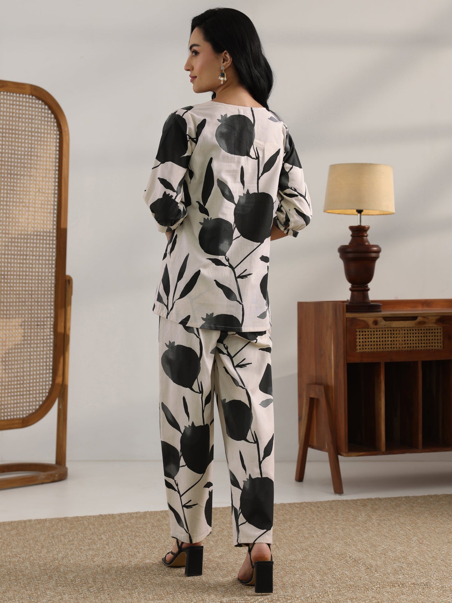 Off White Printed Cotton Straight Co-Ord Sets