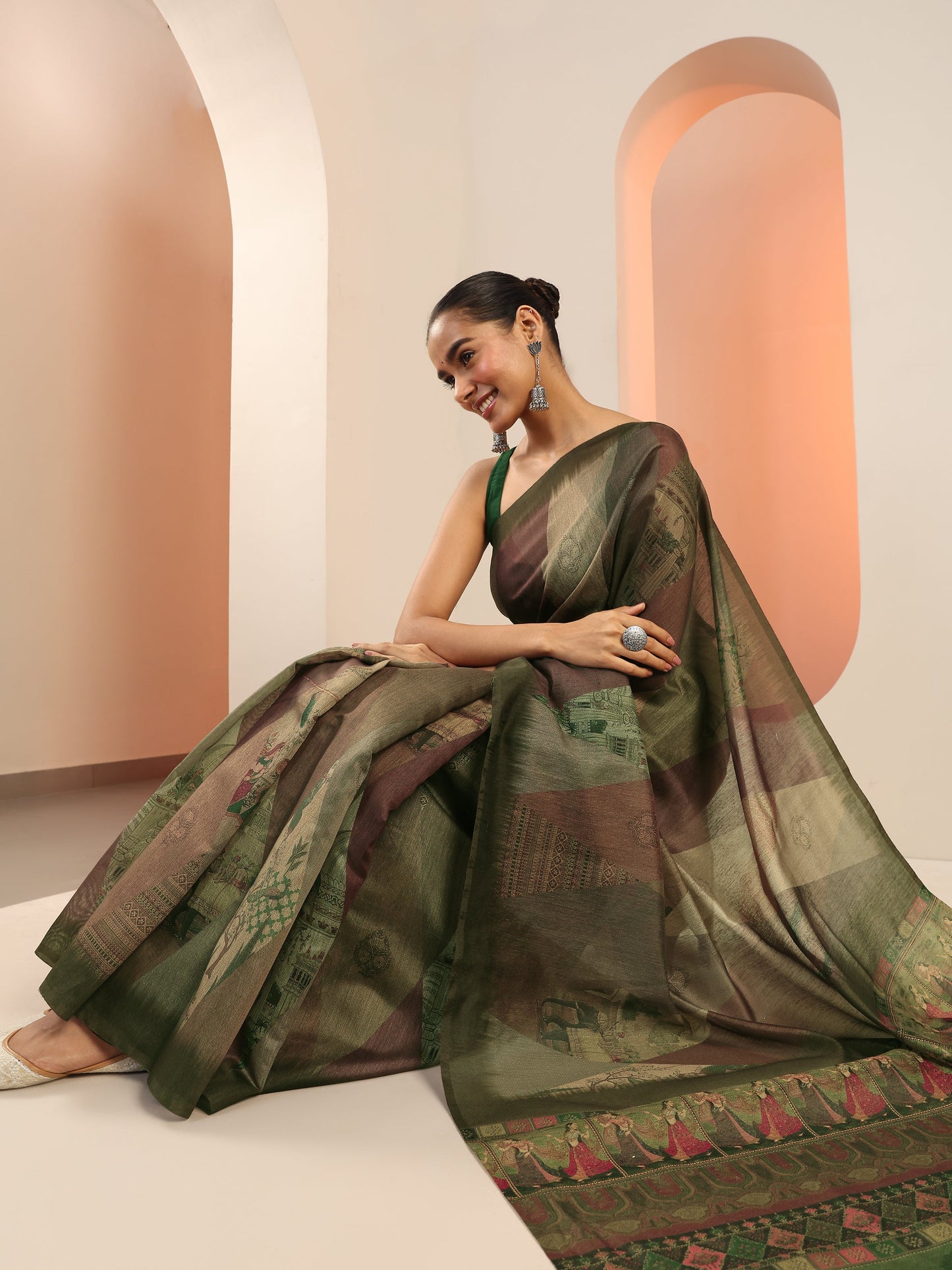 Green Printed Silk Saree With Unstitched Blouse Piece