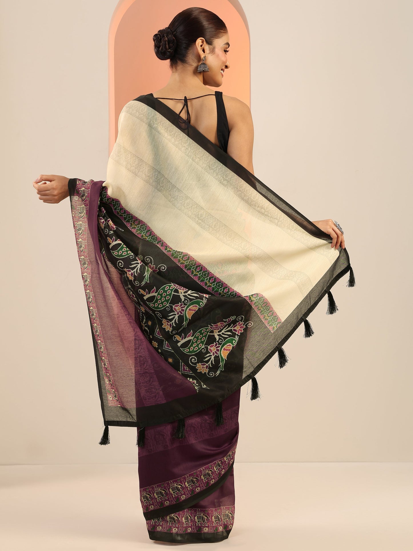 Rust Printed Silk Saree With Unstitched Blouse Piece