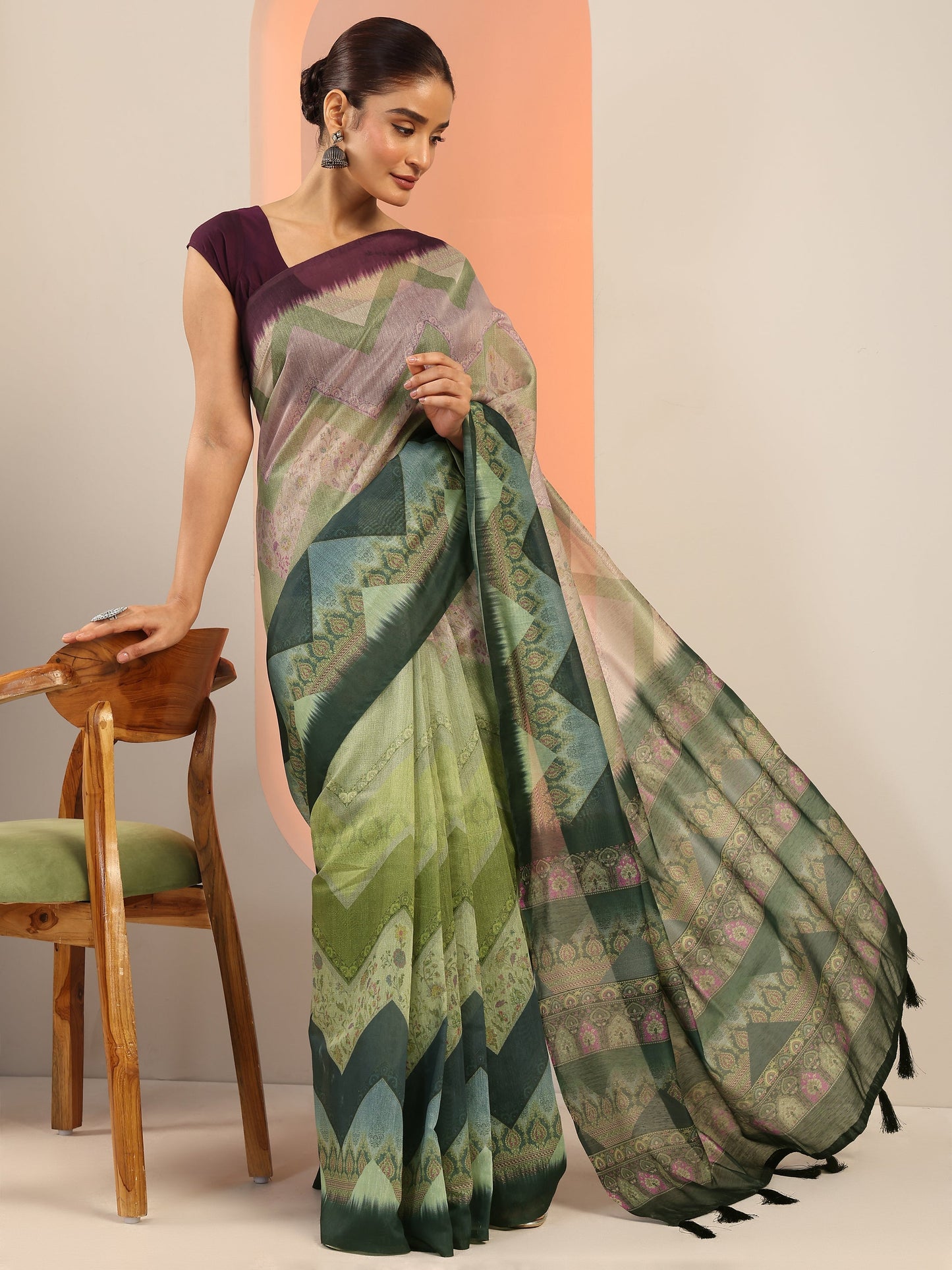 Green Printed Silk Saree With Unstitched Blouse Piece