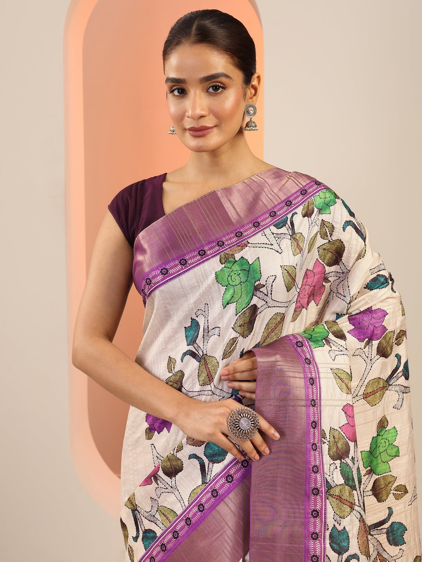Off White Printed Silk Saree With Unstitched Blouse Piece
