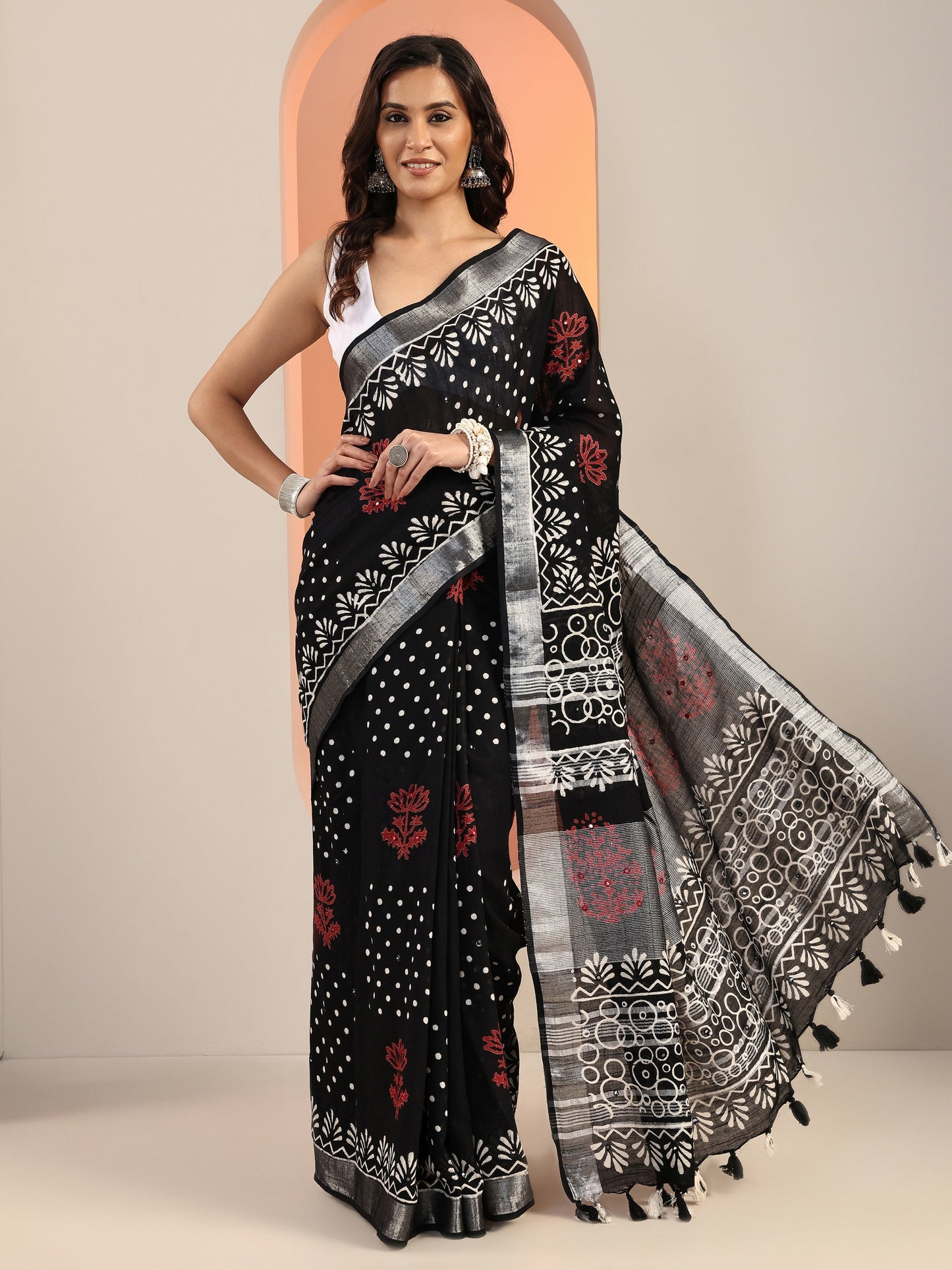 Black Printed Cotton Saree With Unstitched Blouse Piece
