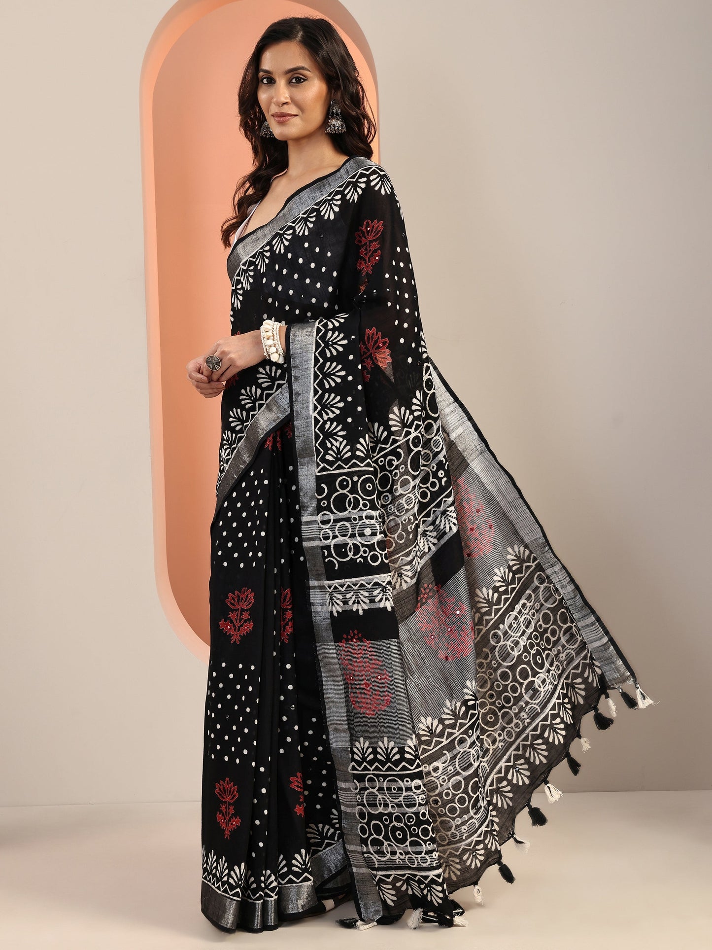 Black Printed Cotton Saree With Unstitched Blouse Piece