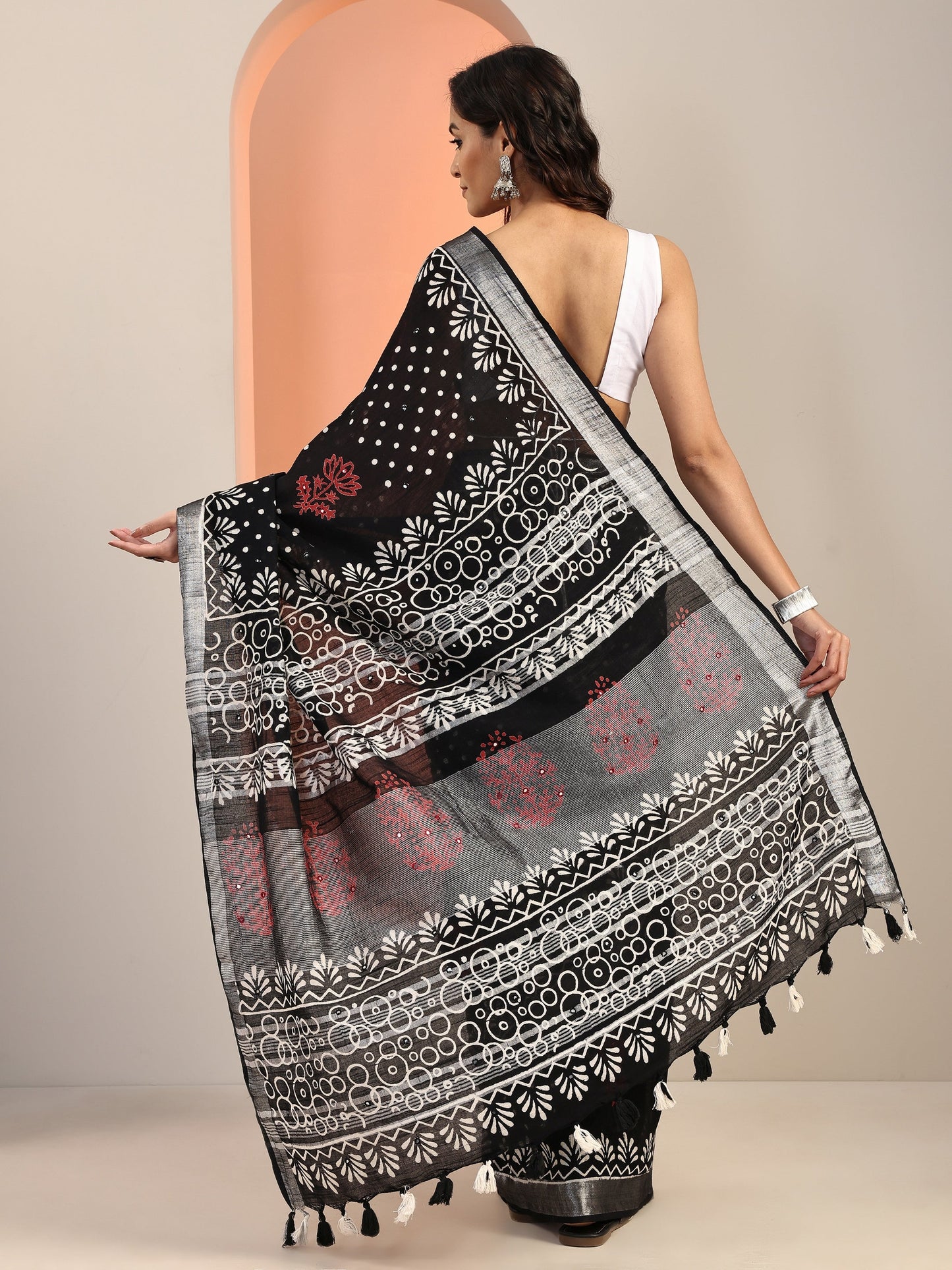 Black Printed Cotton Saree With Unstitched Blouse Piece