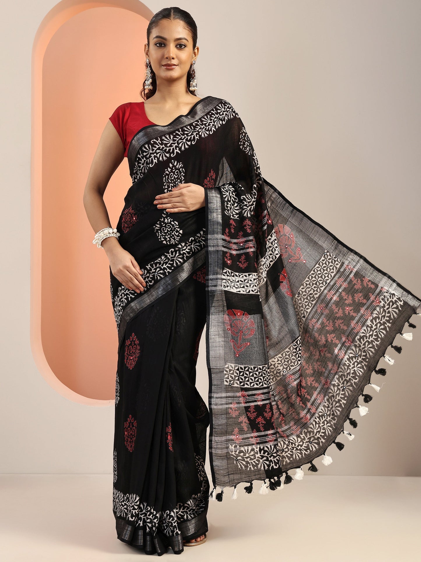 Black Printed Cotton Saree With Unstitched Blouse Piece