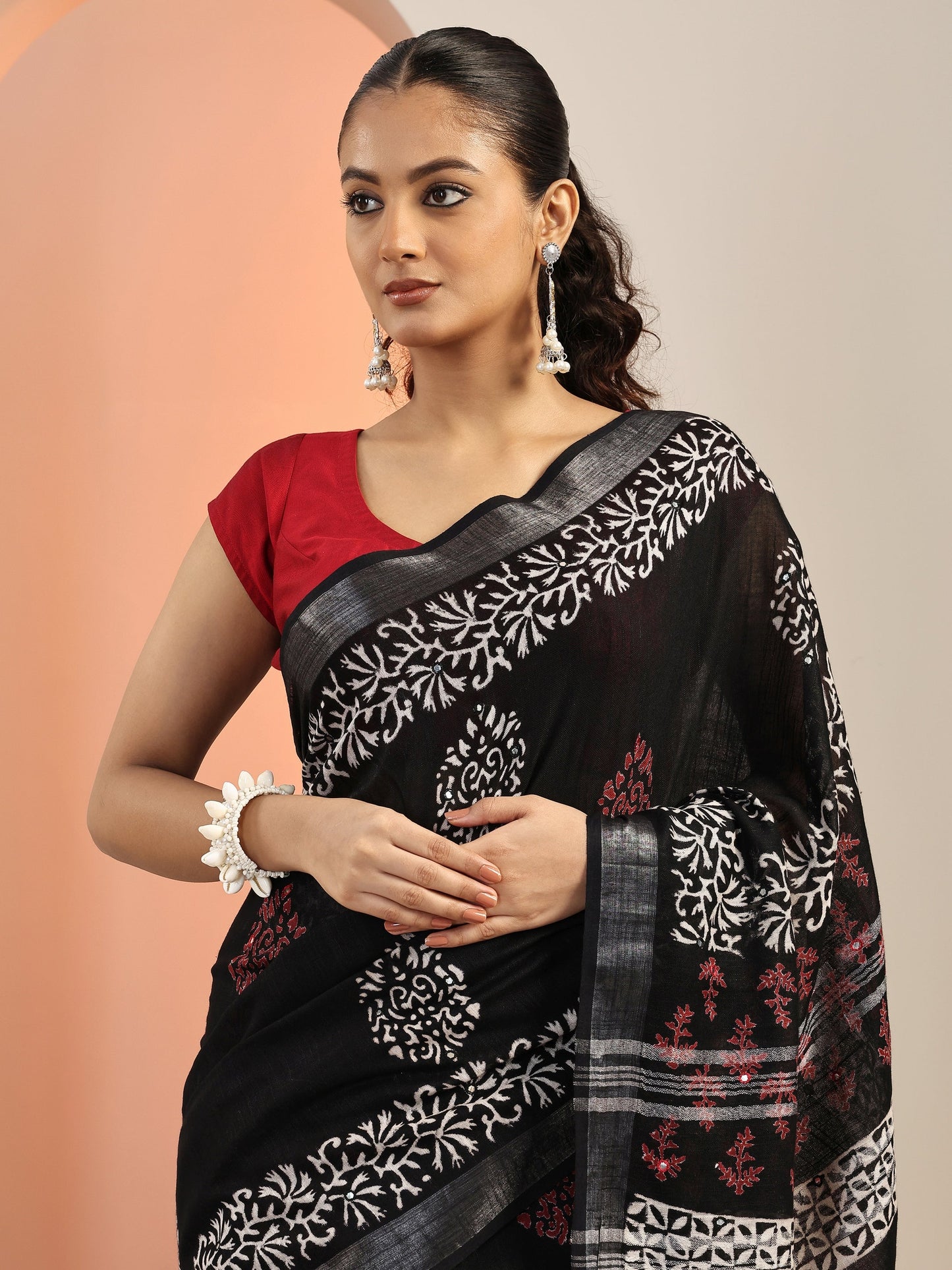 Black Printed Cotton Saree With Unstitched Blouse Piece