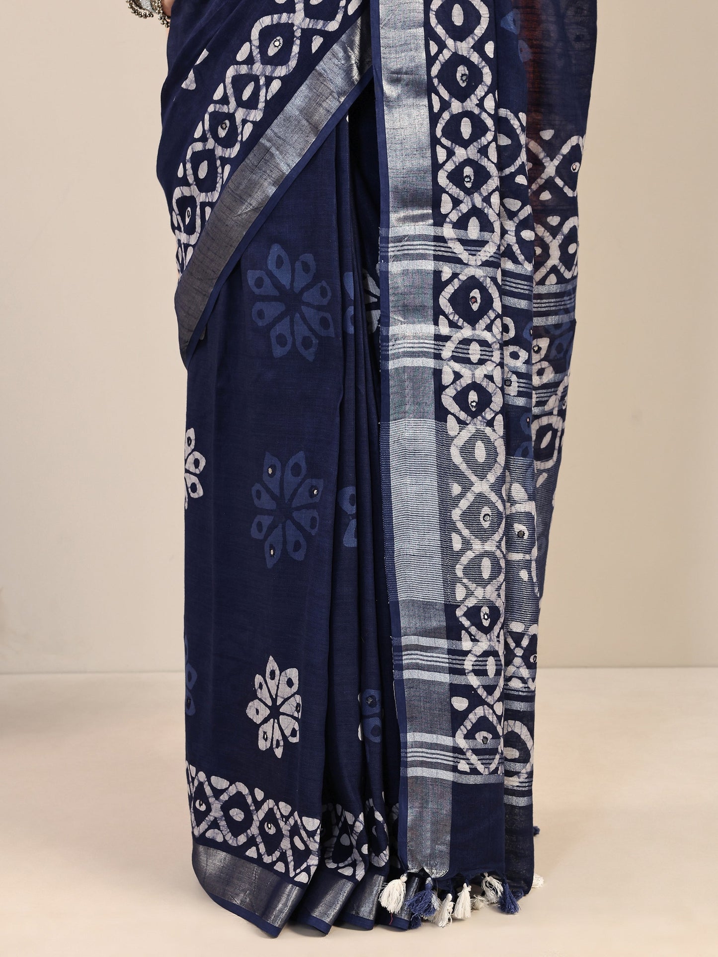 Blue Printed Cotton Saree With Unstitched Blouse Piece