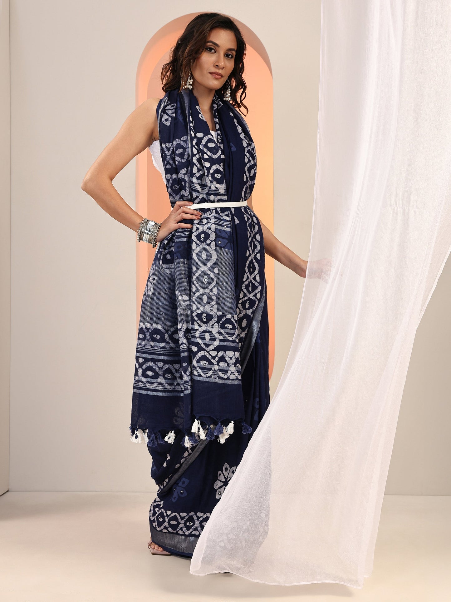 Blue Printed Cotton Saree With Unstitched Blouse Piece