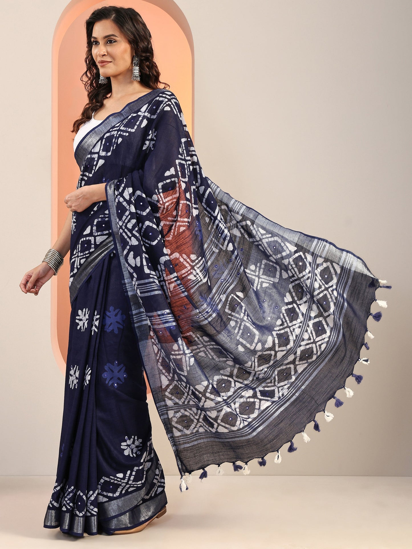 Blue Printed Cotton Saree With Unstitched Blouse Piece