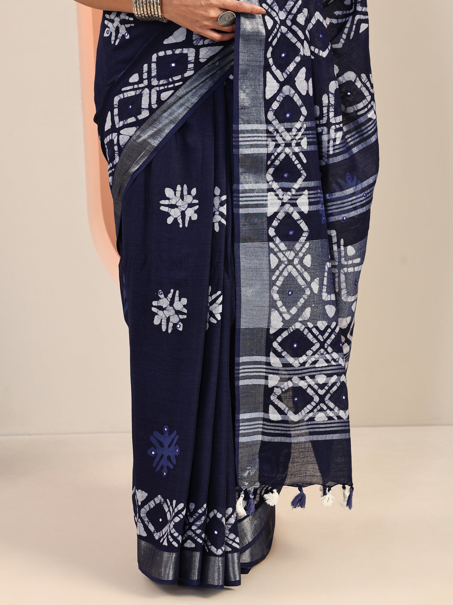 Blue Printed Cotton Saree With Unstitched Blouse Piece
