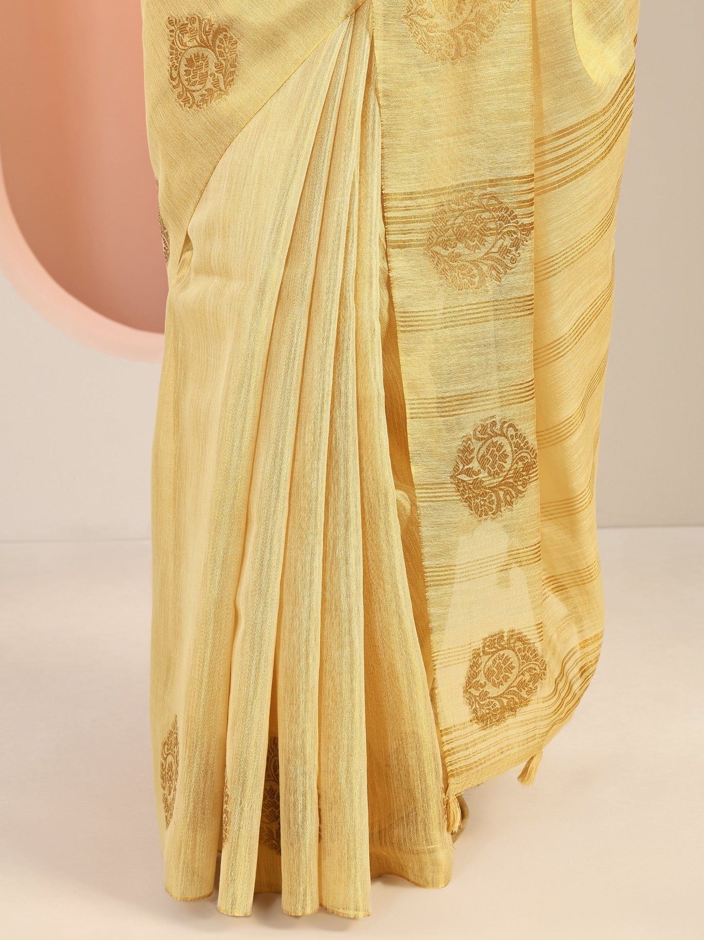 Gold Woven Silk Blend Saree With Unstitched Blouse Piece