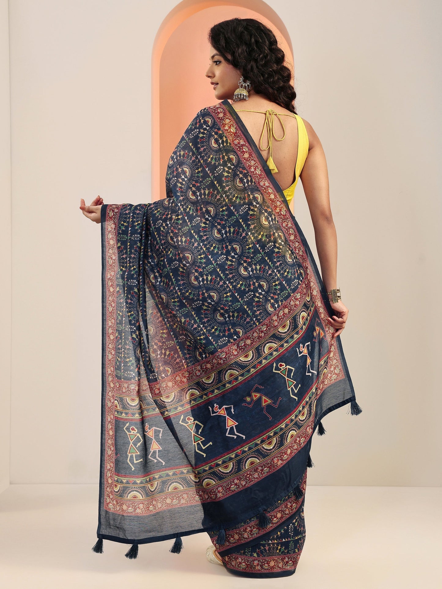 Navy Blue Printed Silk Blend Saree With Unstitched Blouse Piece
