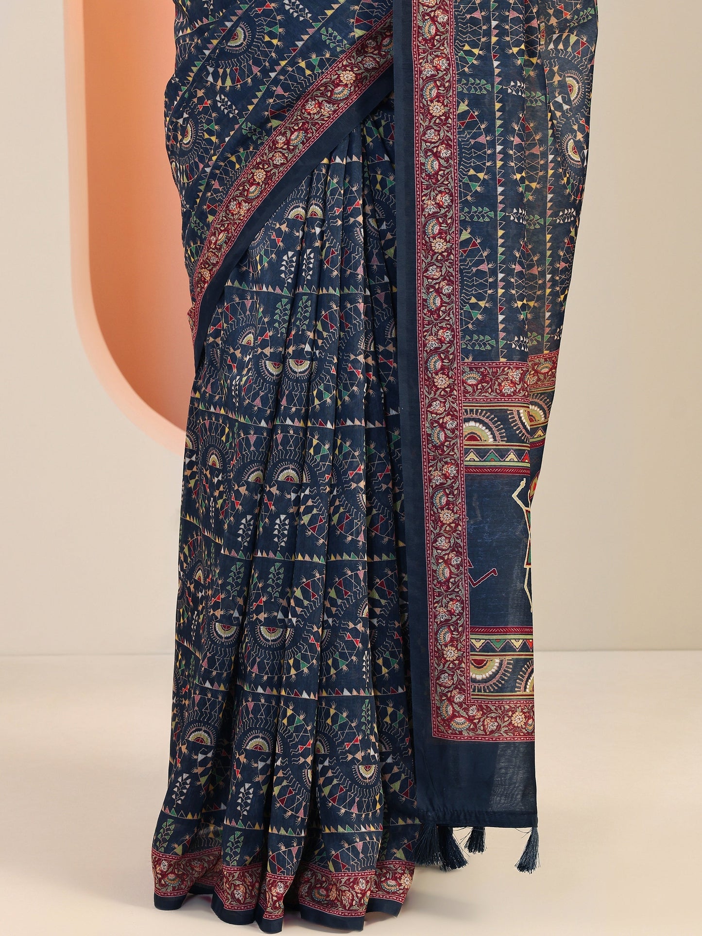 Navy Blue Printed Silk Blend Saree With Unstitched Blouse Piece